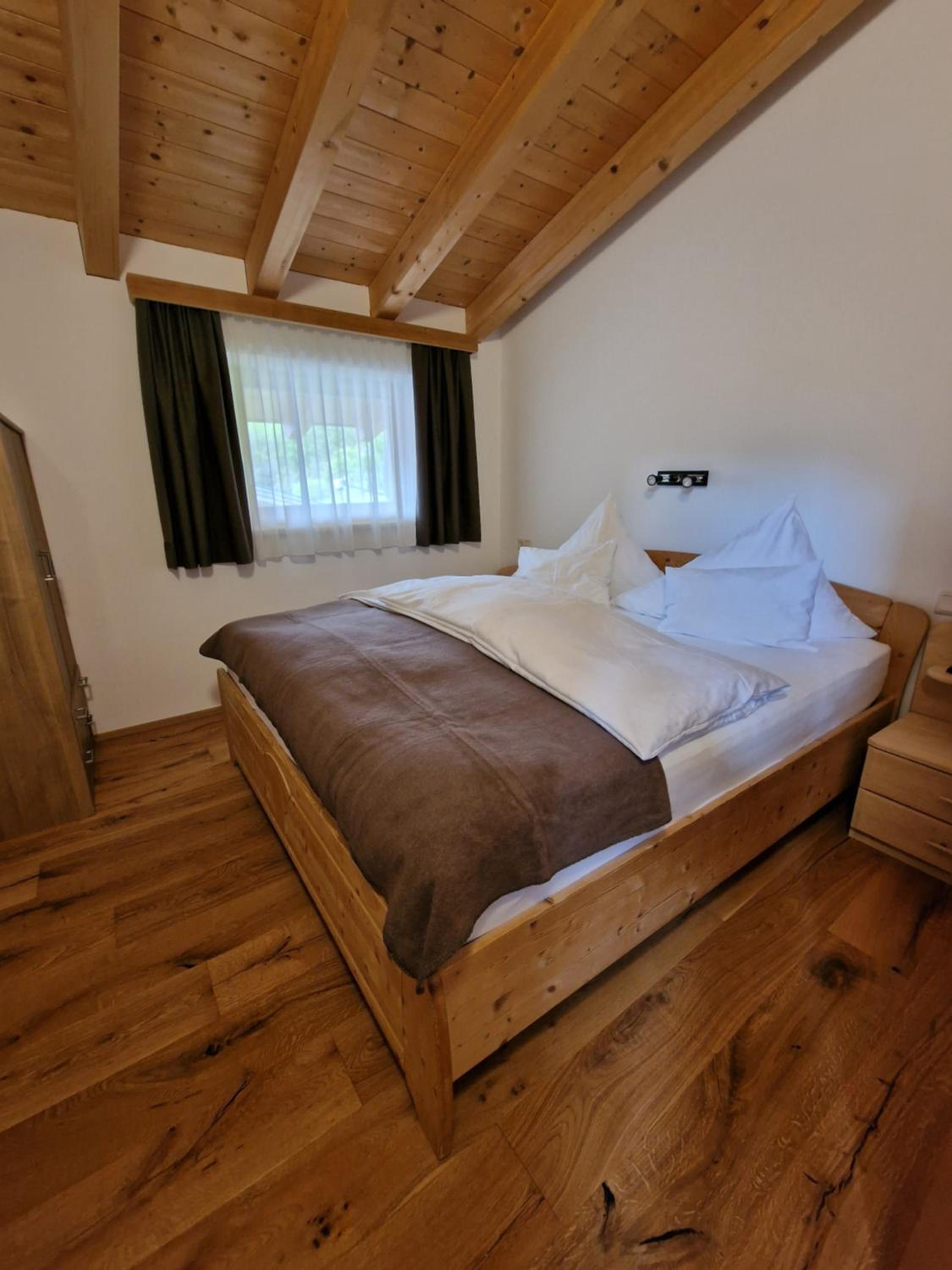 One-Bedroom Apartment with Balcony photo 2