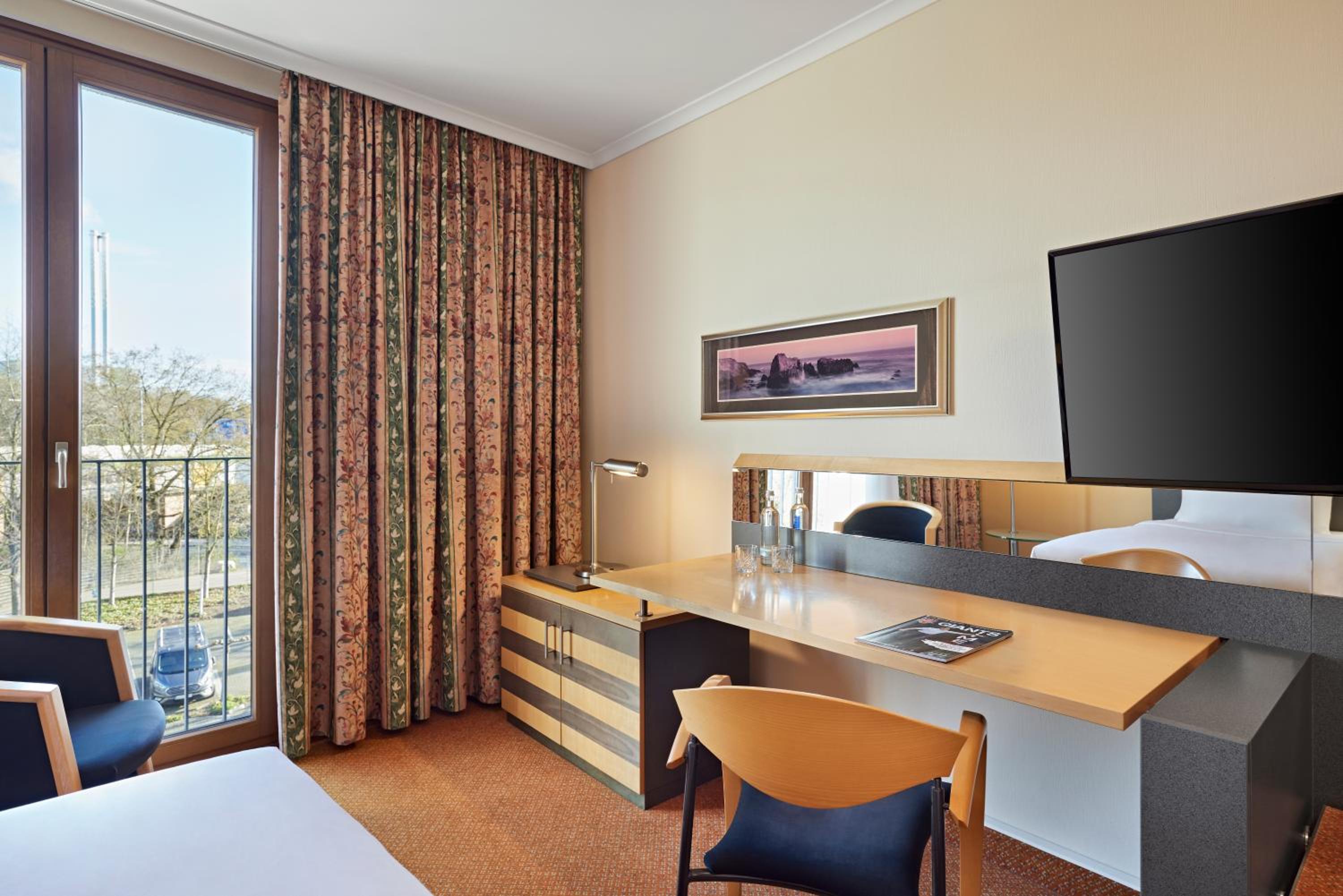 Standard Twin Room - Photo 4