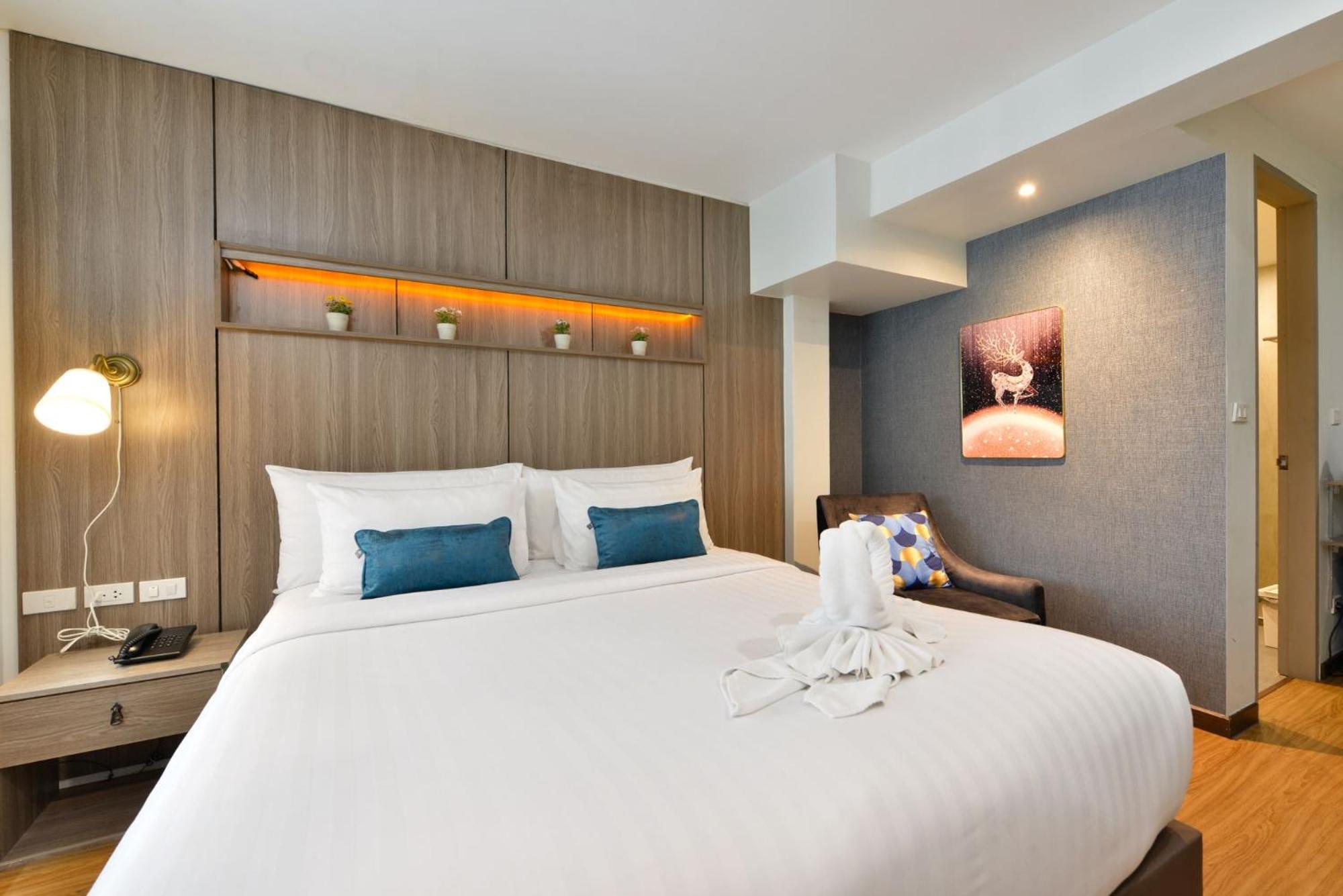 Superior King Room photo 2