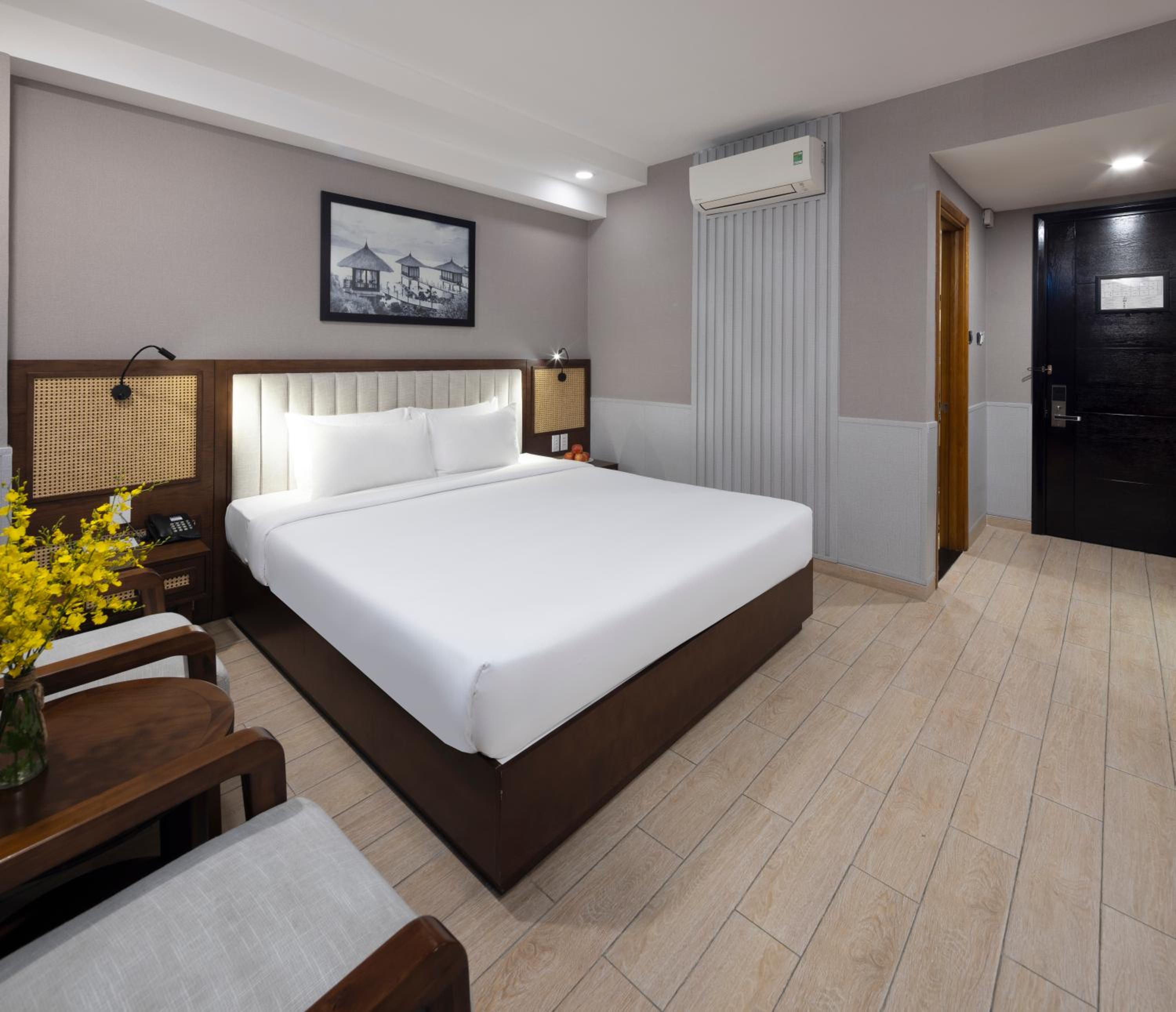 Executive Deluxe Double Room with City View photo 2