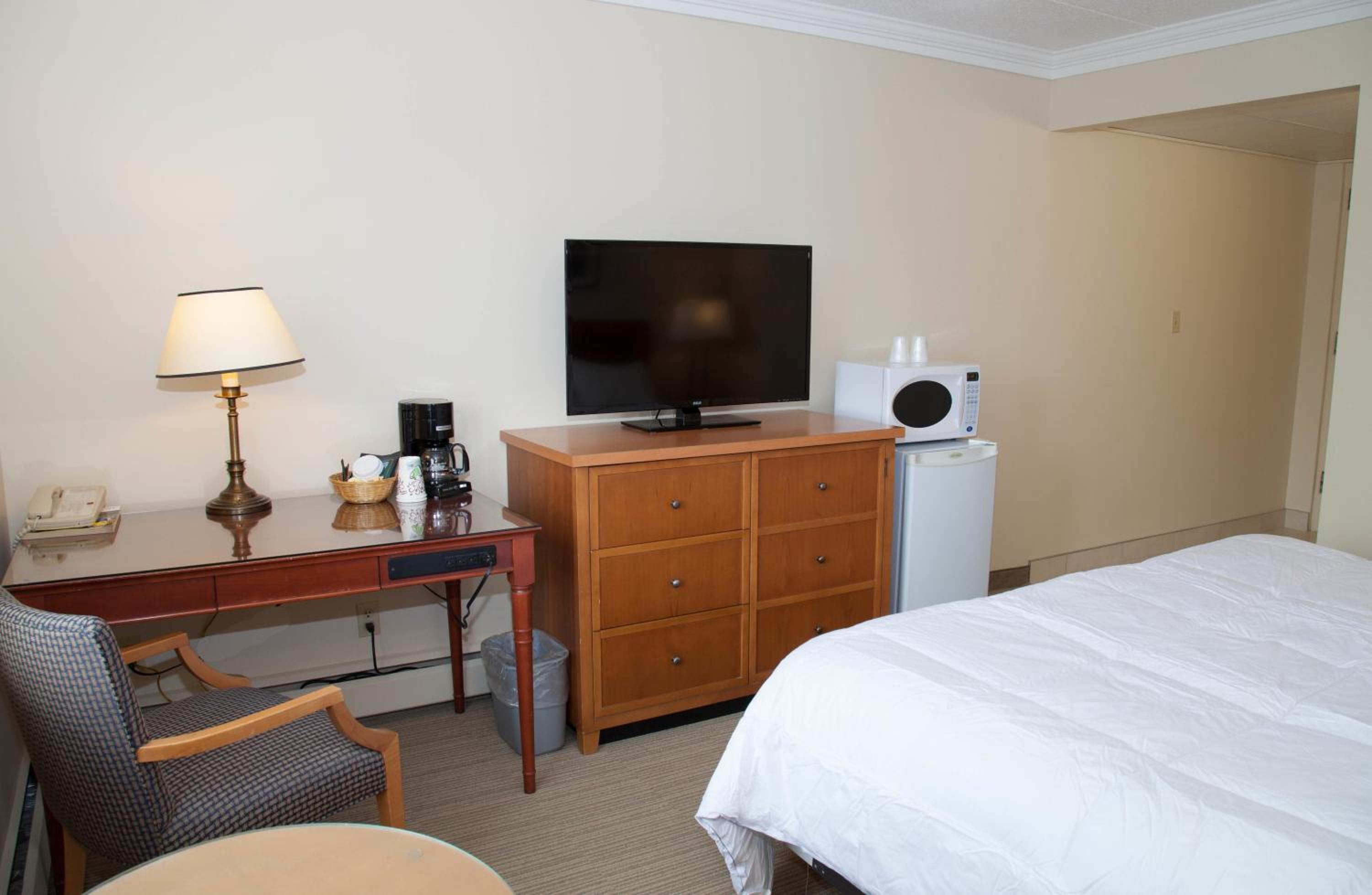 Double Room with Two Double Beds photo 2