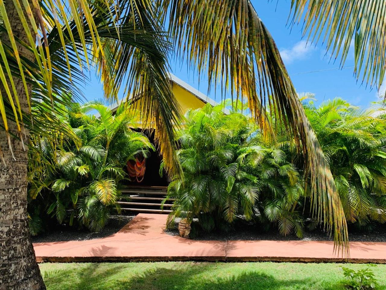 One-Bedroom Bungalow - Photo 8