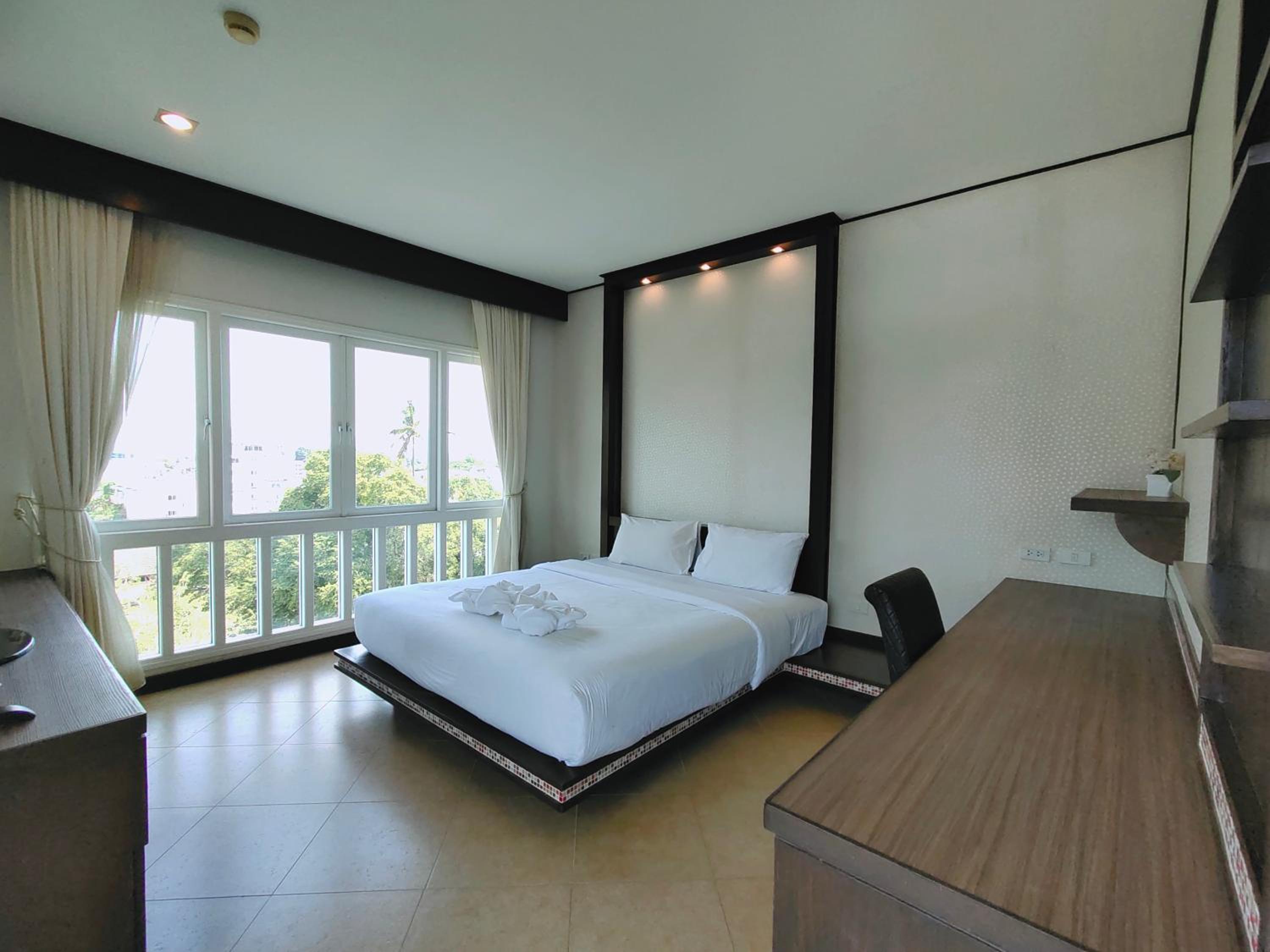 Two-Bedroom Penthouse photo 3