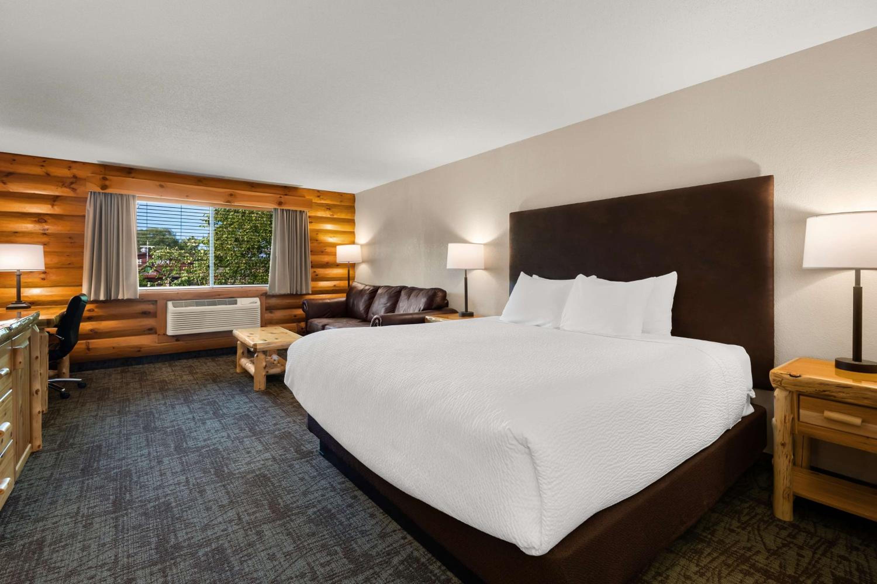 King Room - Non-Smoking photo 3
