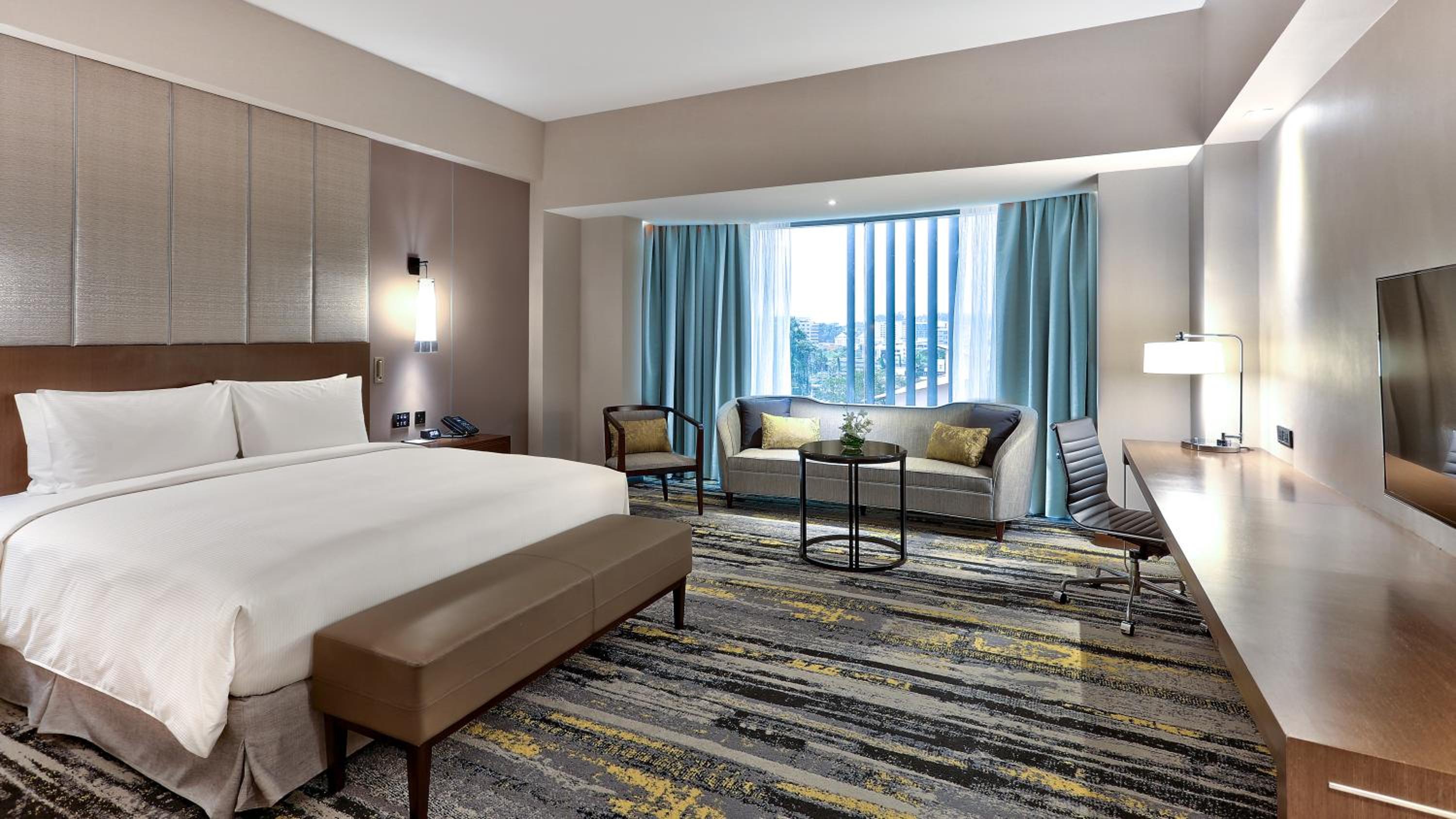 Premium King Room