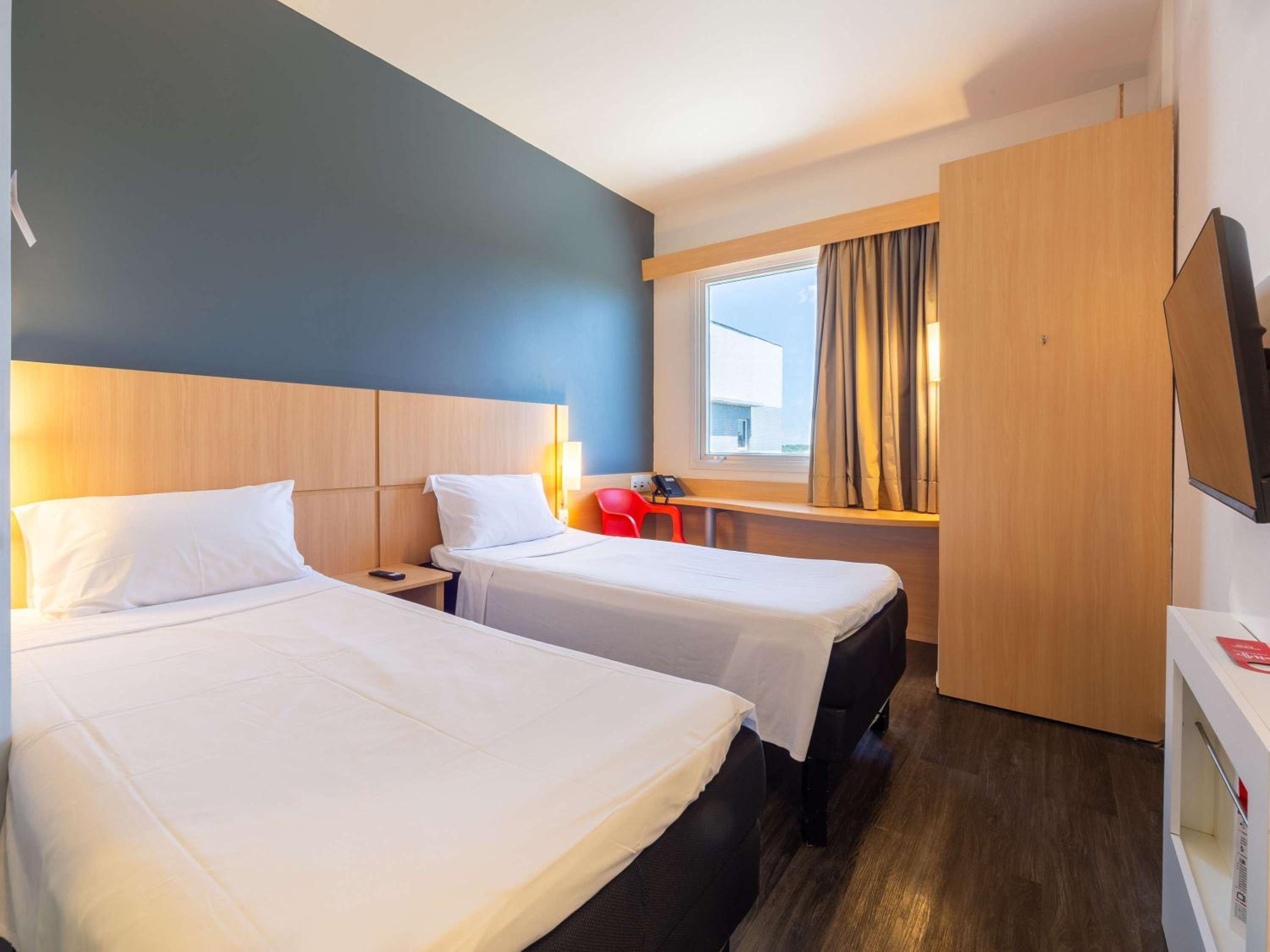 Standard Twin Room photo 3
