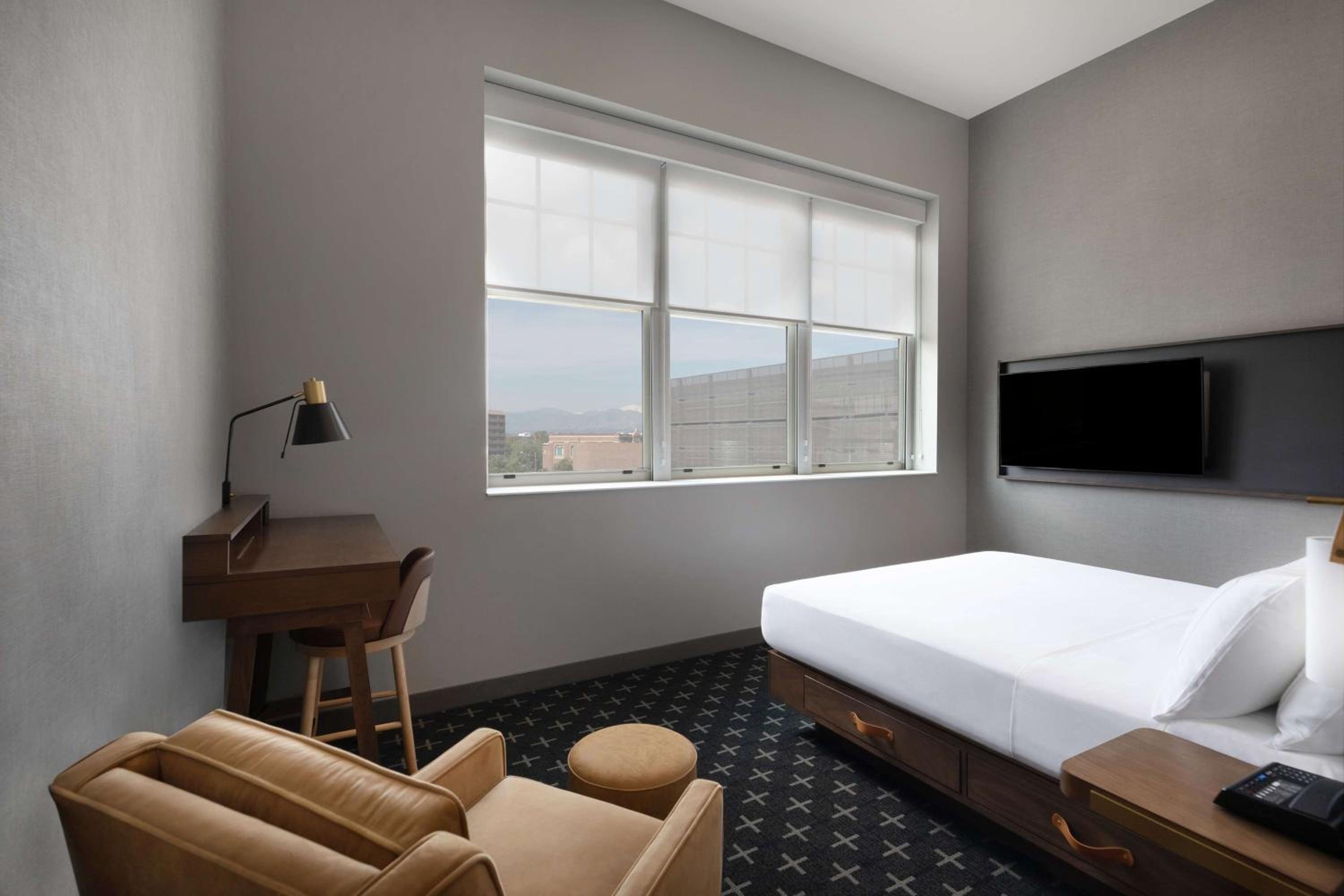 King Room with Mountain View - Photo 1