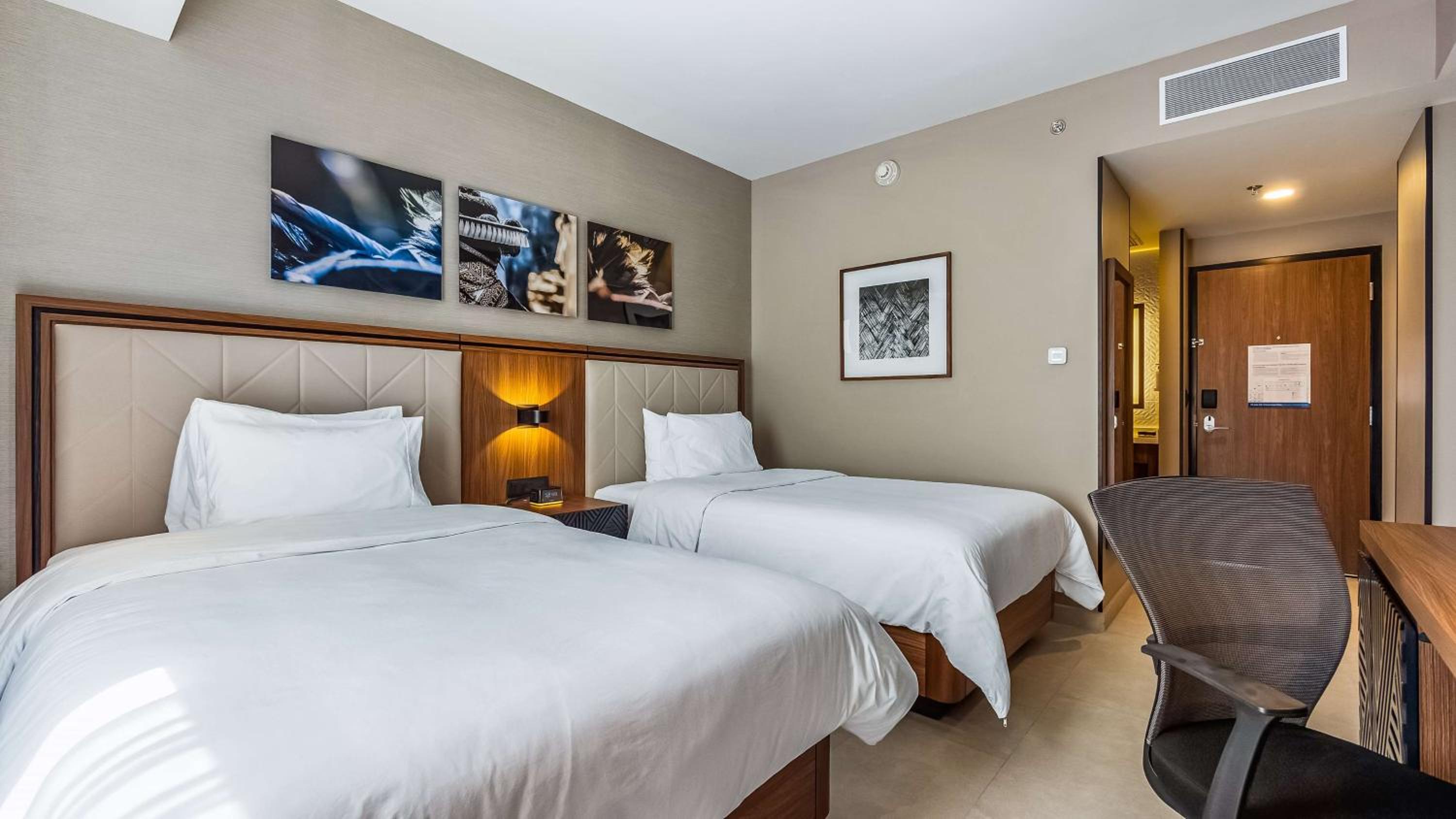 Twin Room - Non-Smoking