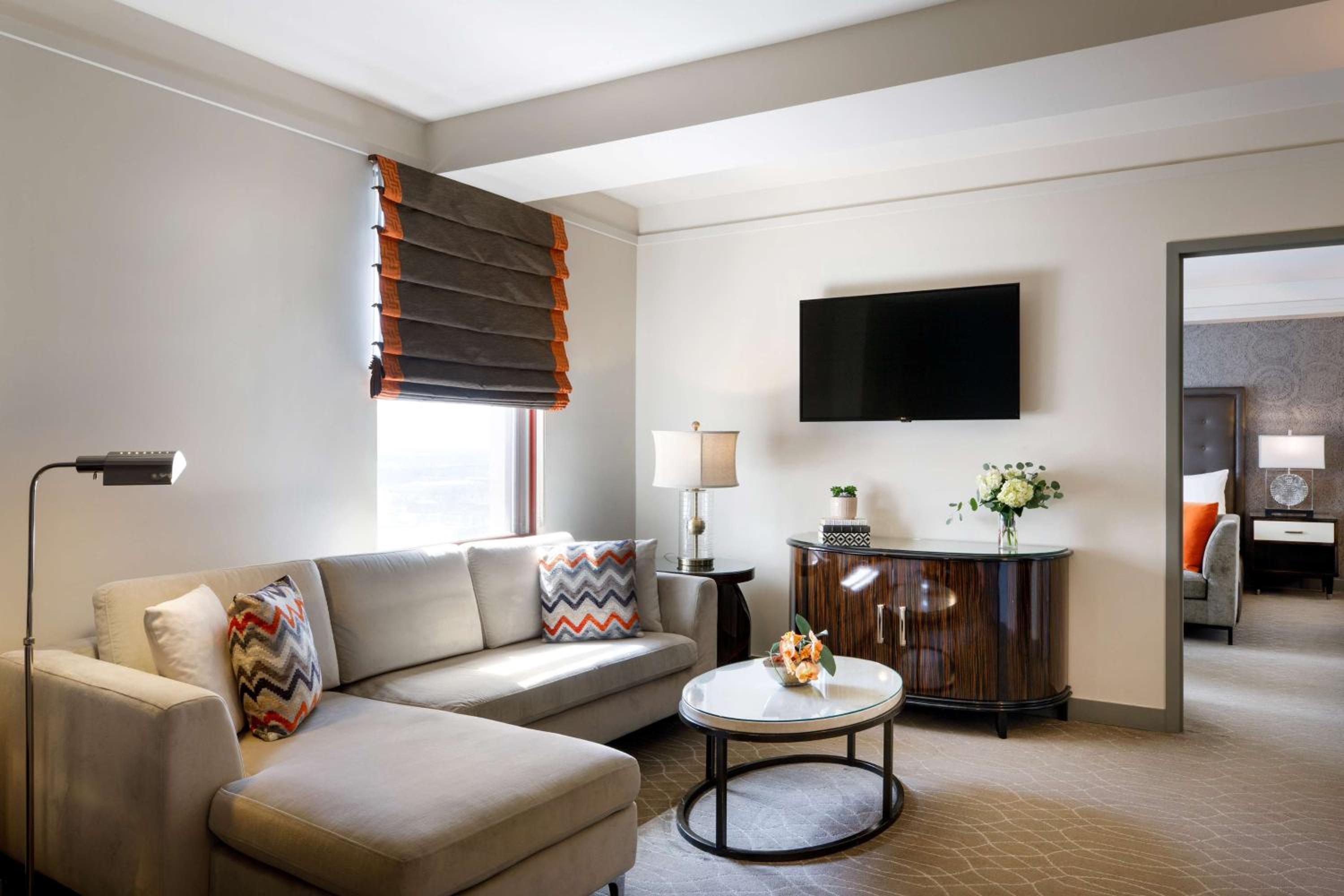 King Suite - Photo 1