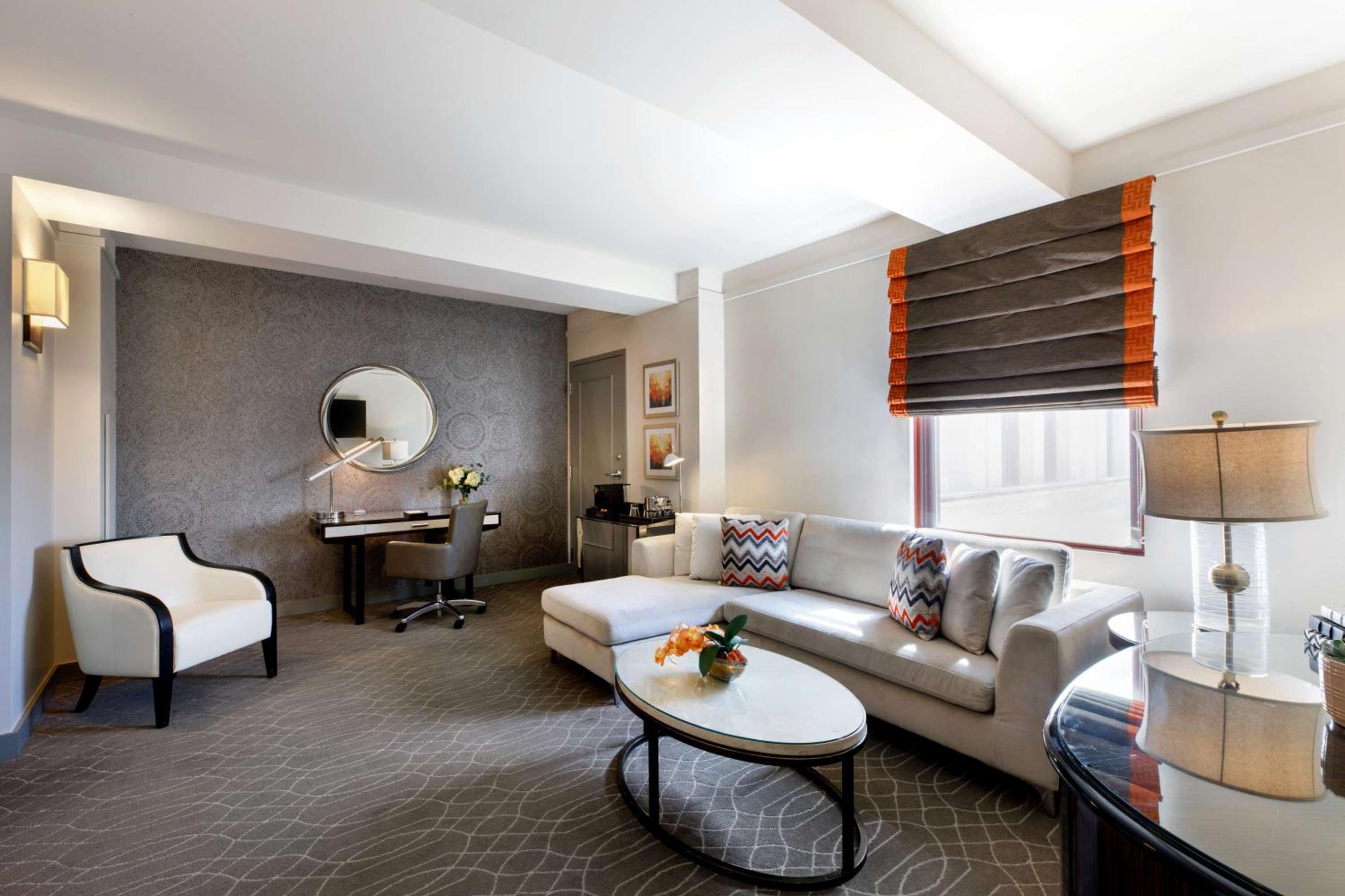 King Suite - Photo 10