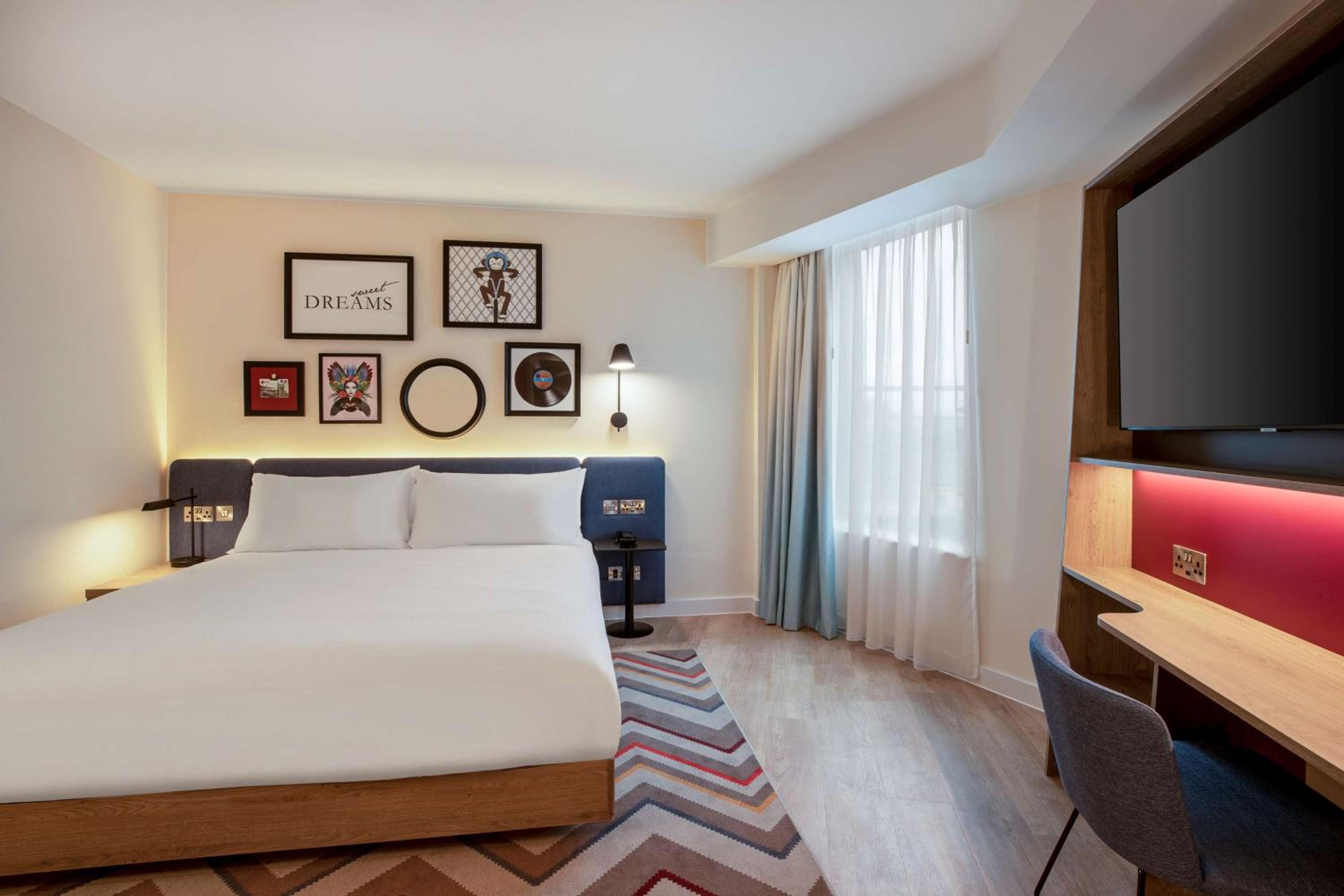 Superior King Room