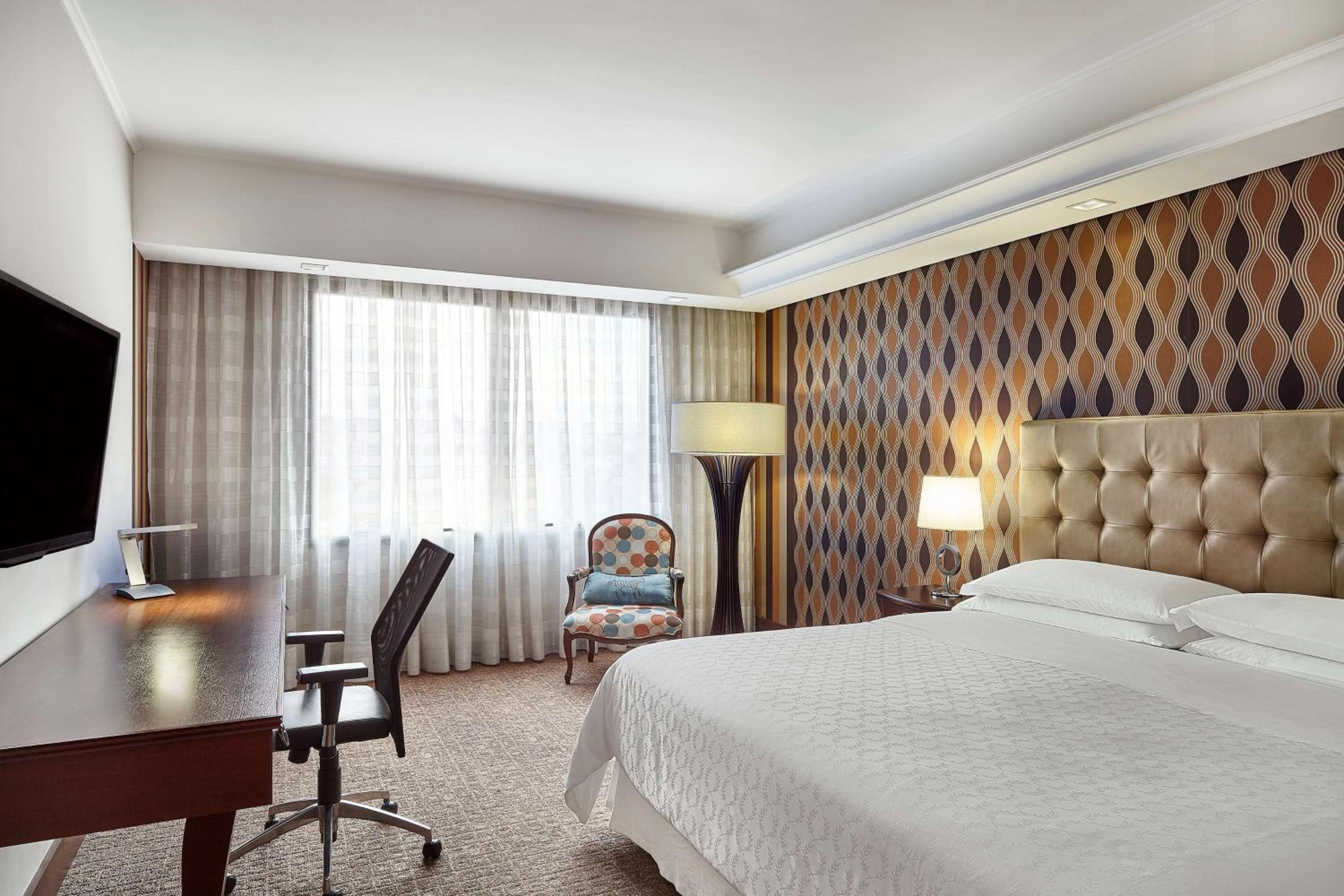 Superior King Room - Photo 1