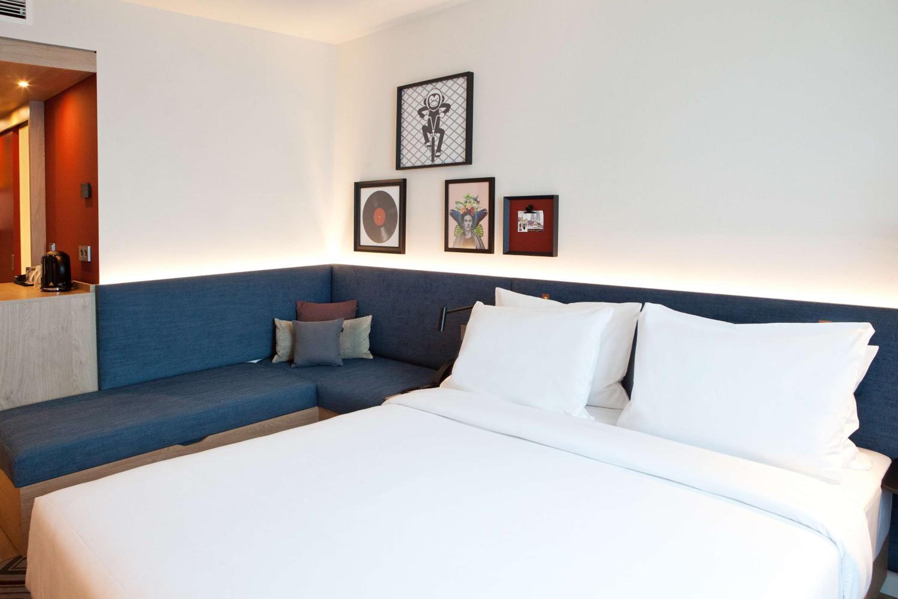 Queen Room