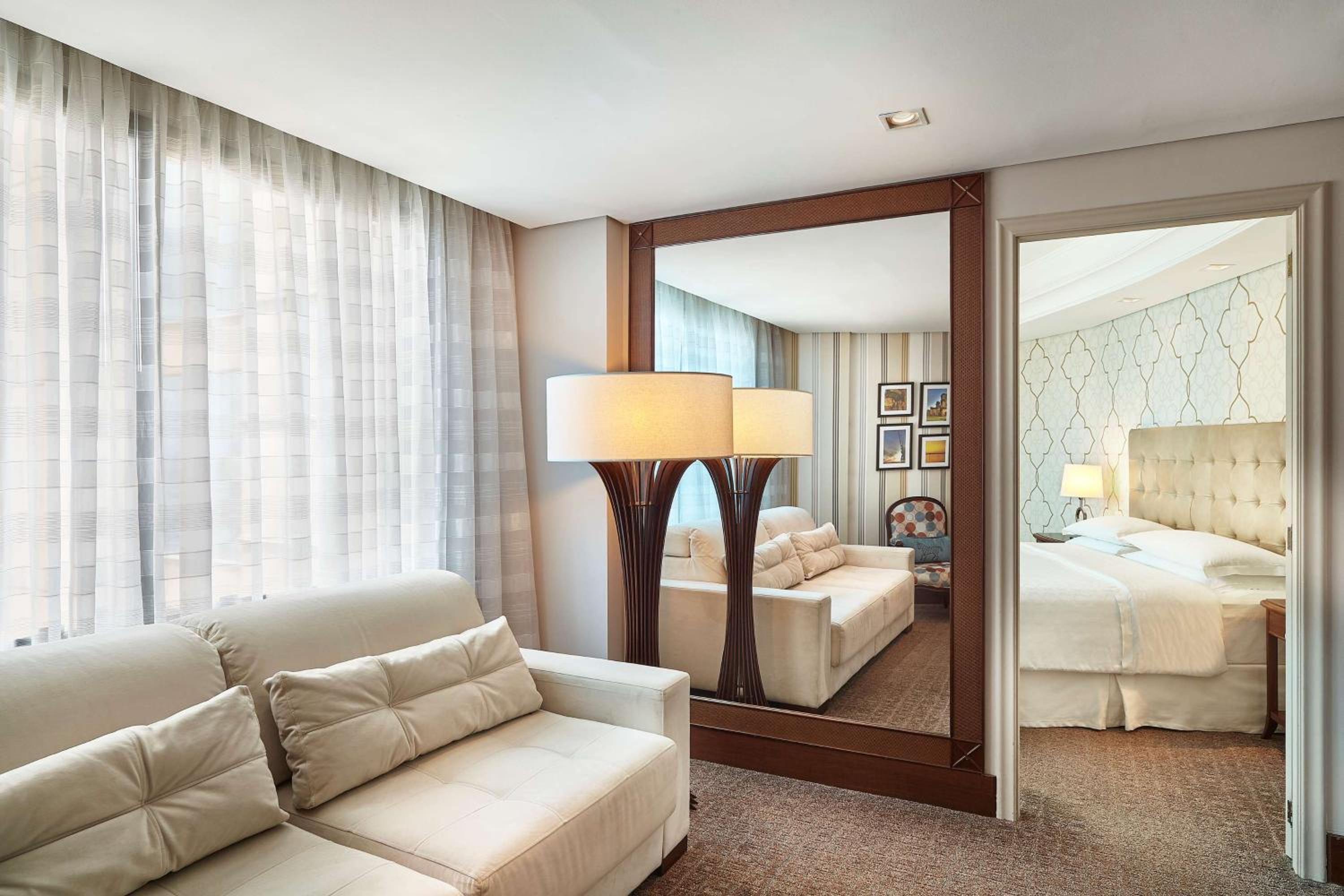 One-Bedroom King Suite - Photo 1