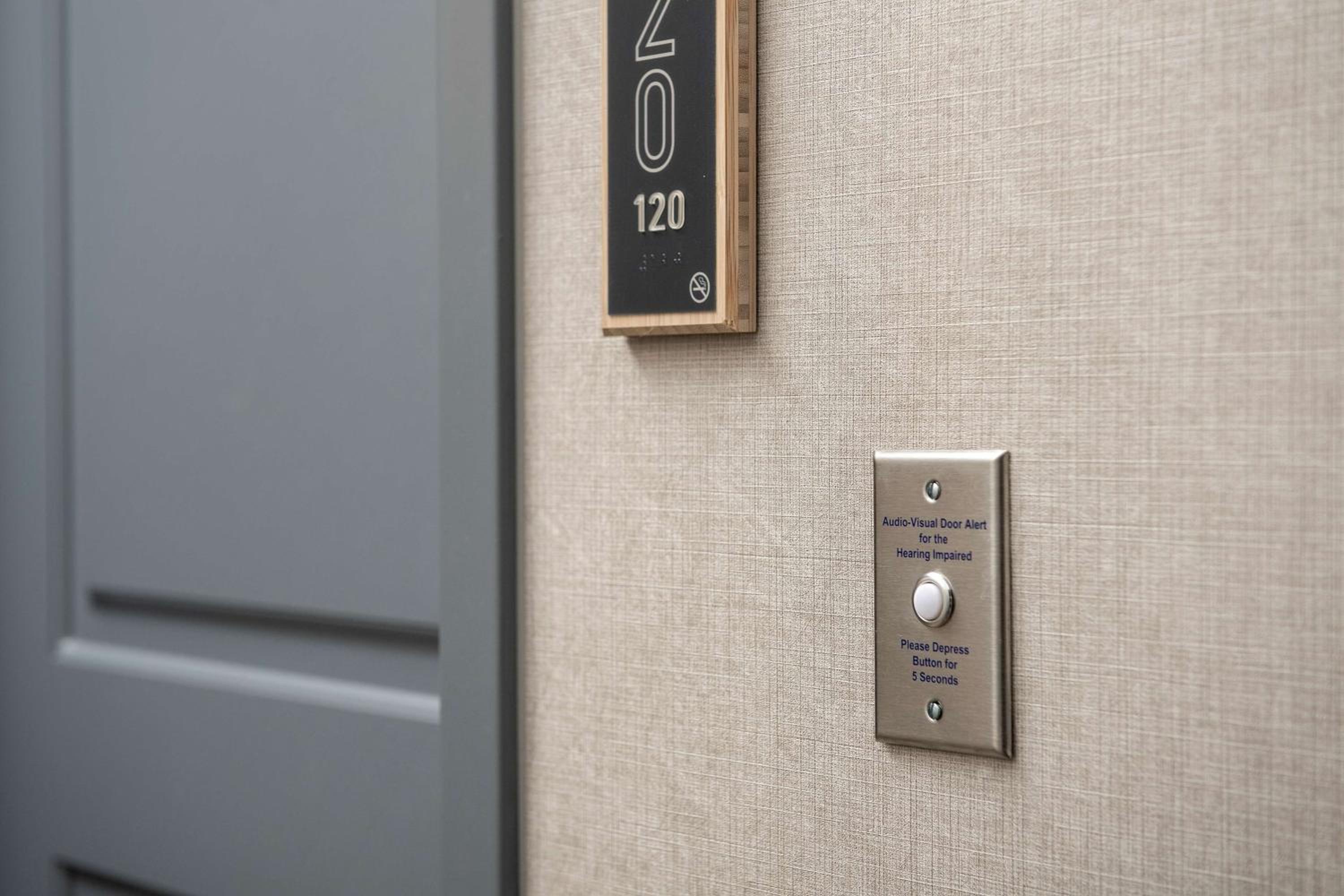 King Studio Suite - Hearing Access - Photo 10