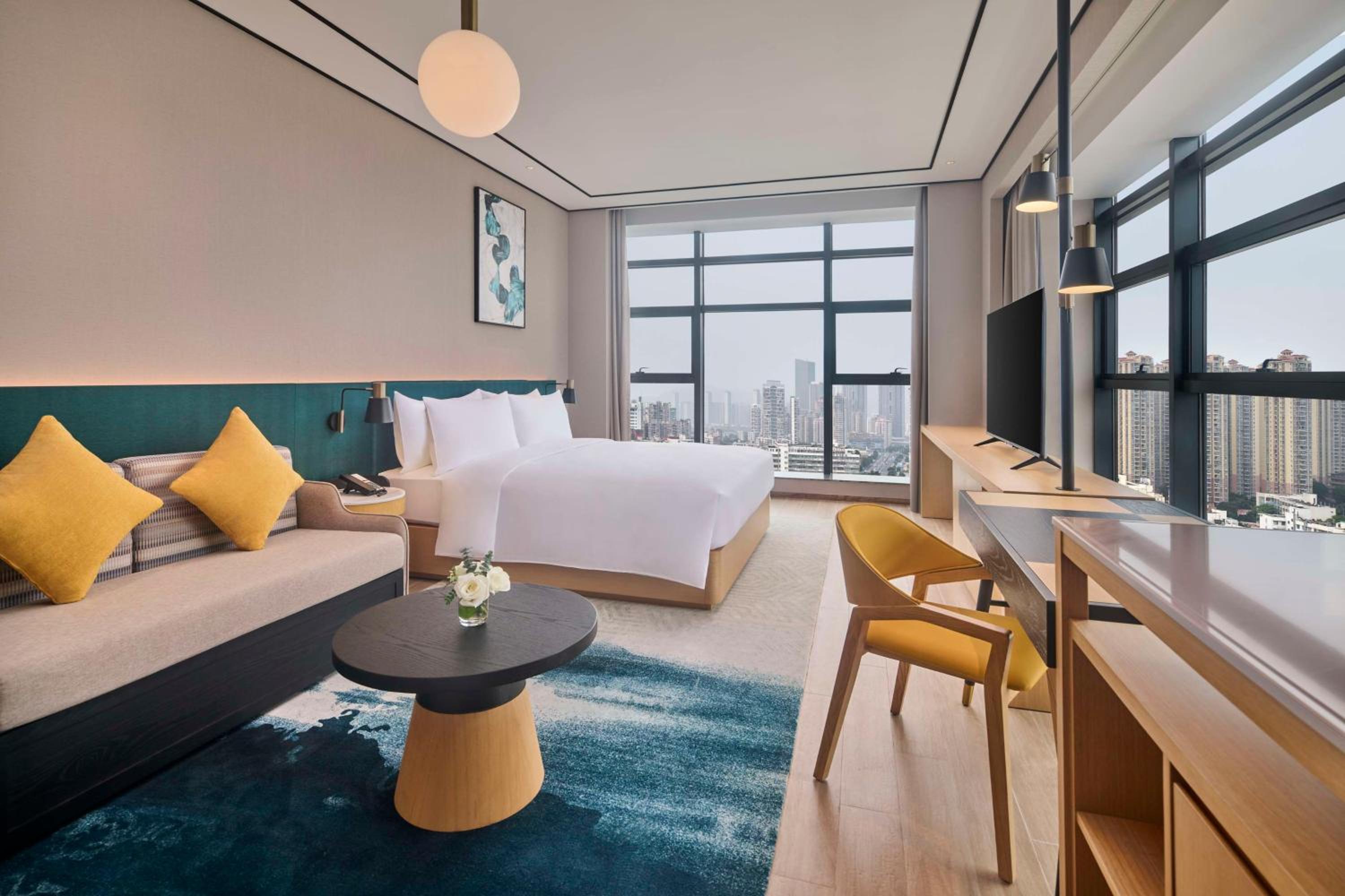 Superior King Room