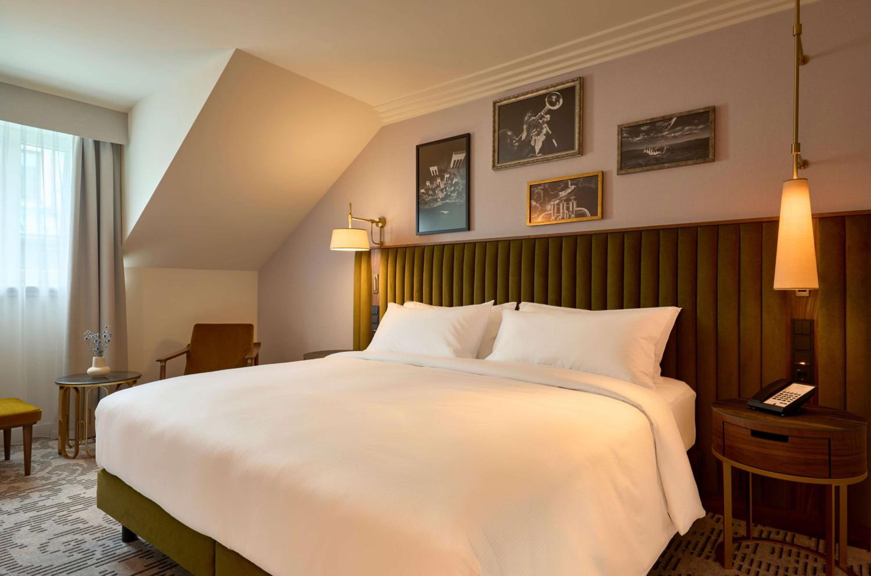 One-Bedroom King Suite - Photo 1
