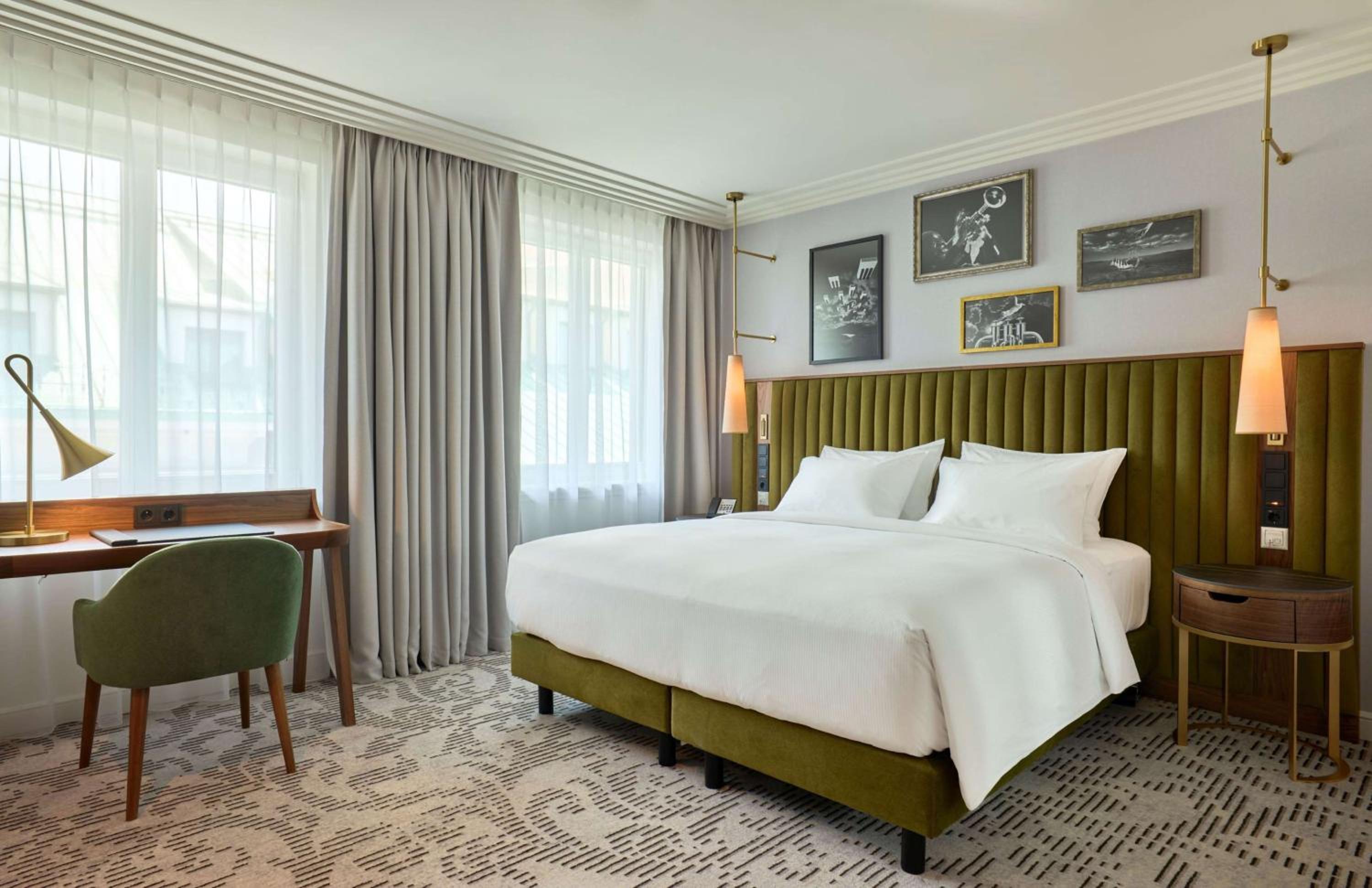 Accessible King Room - Courtyard
