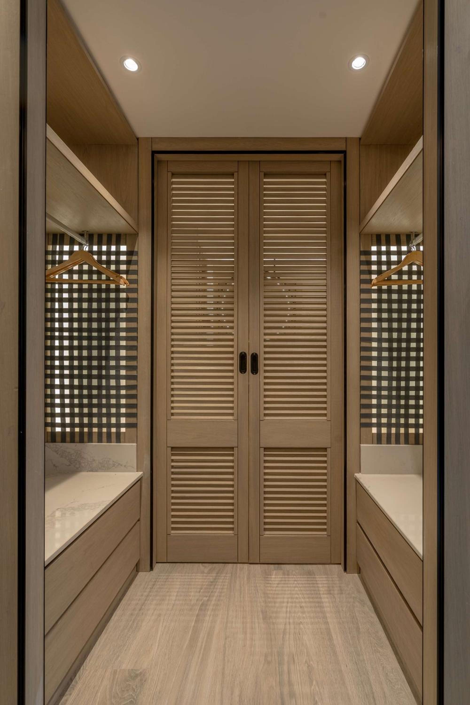 Serene King Guest Room - Photo 5