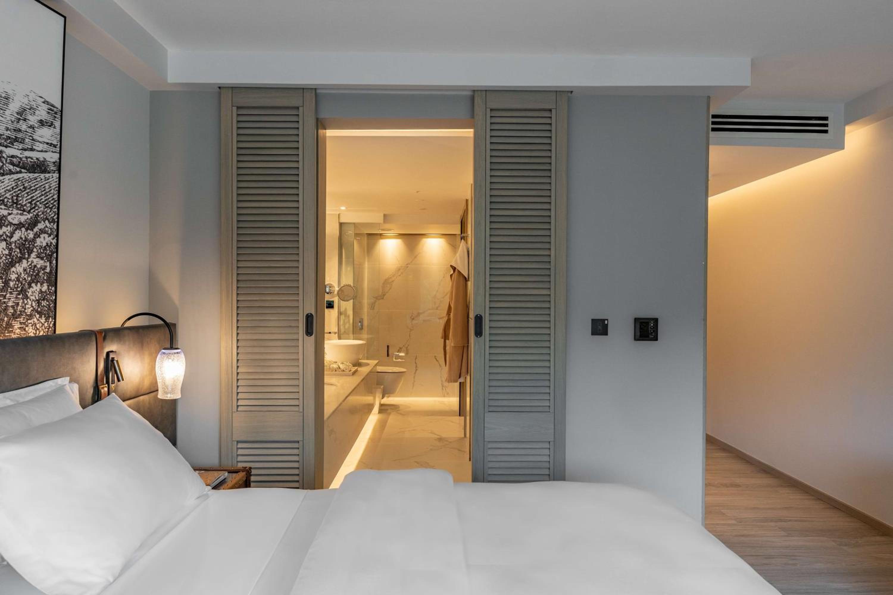 Serene King Guest Room - Photo 15