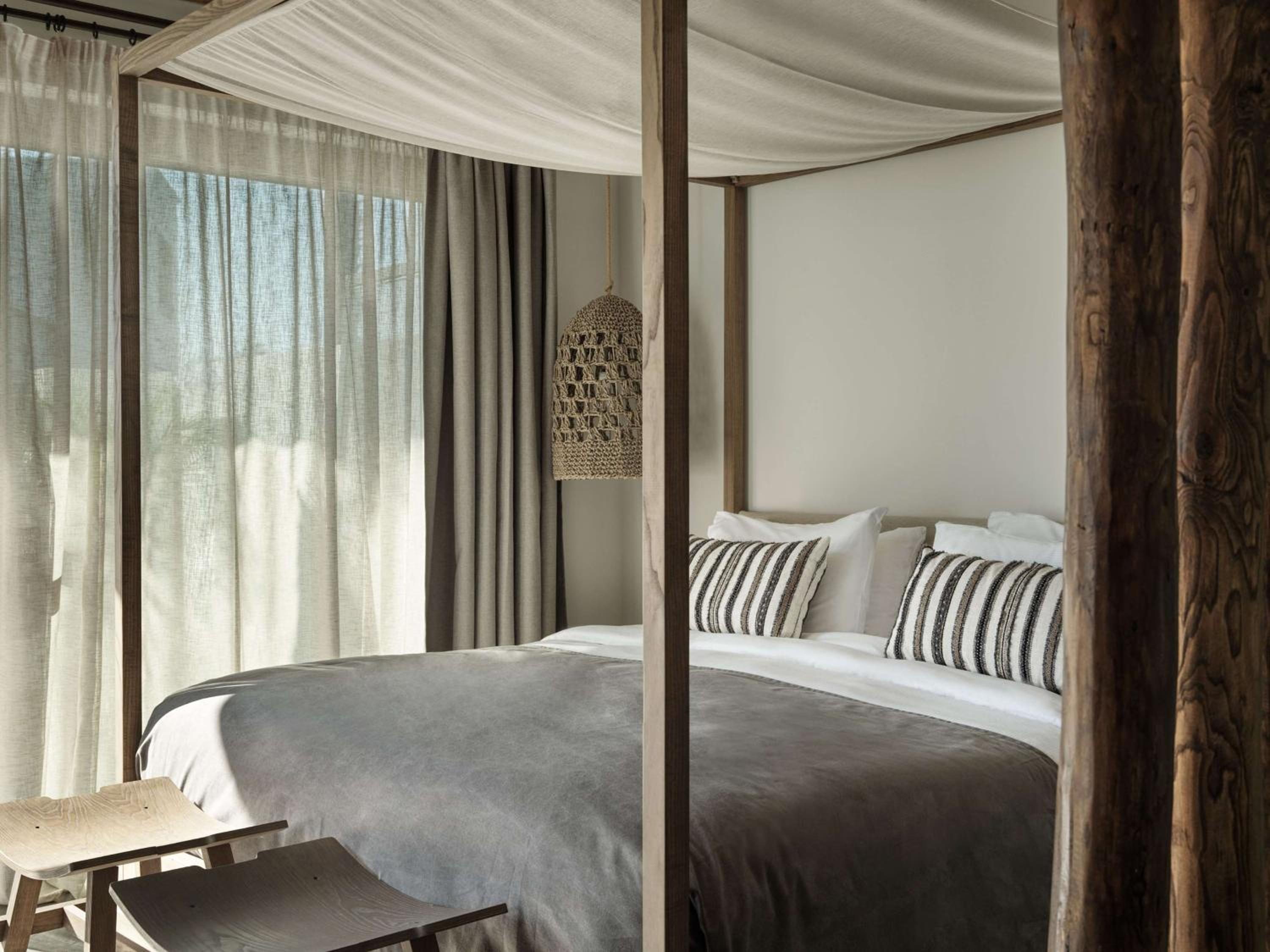 King Tropical Zen Bungalow Suite with Private Pool