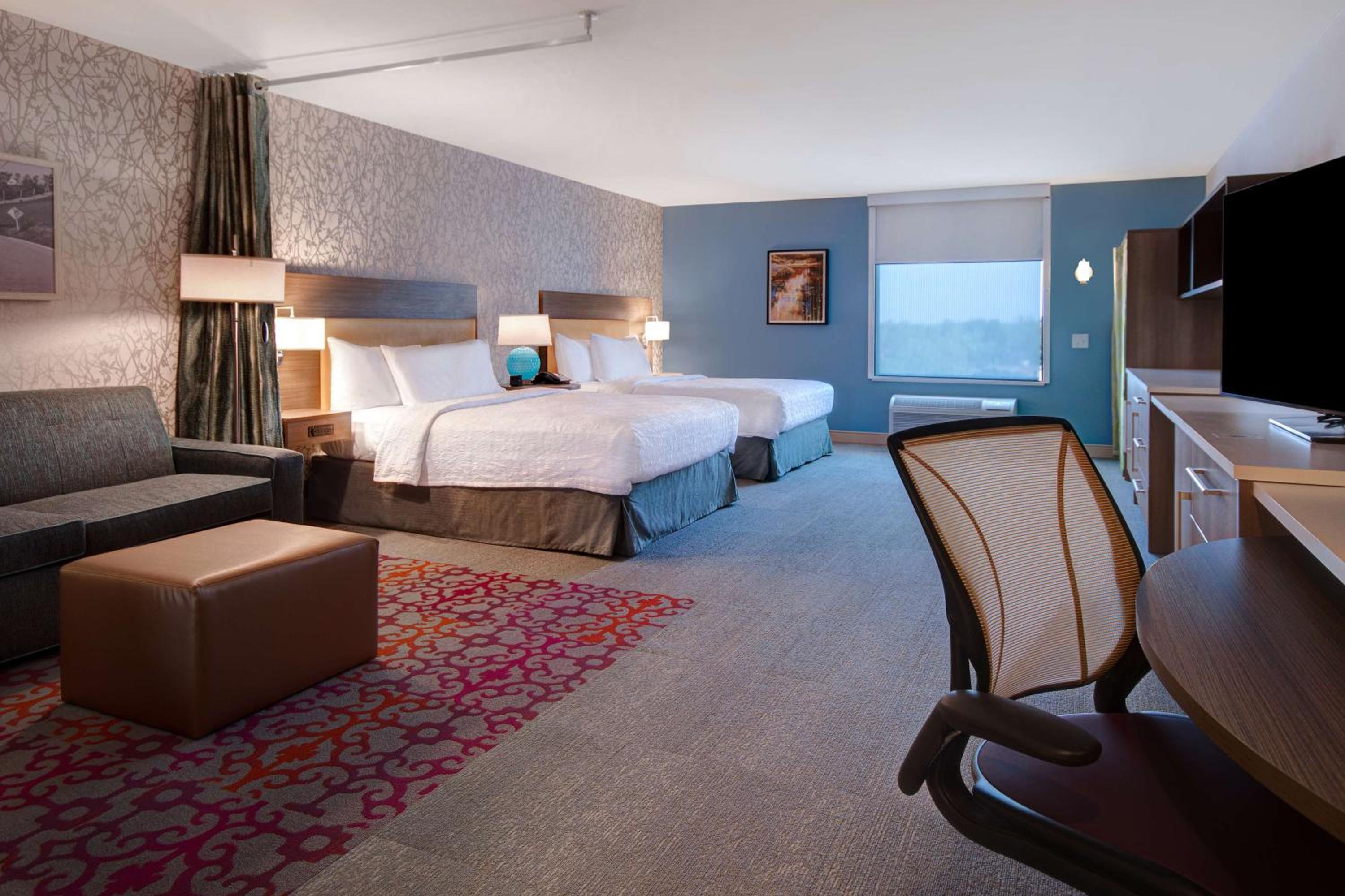 Studio Suite with Two Queen Beds and Tub - Mobility Access - Photo 6