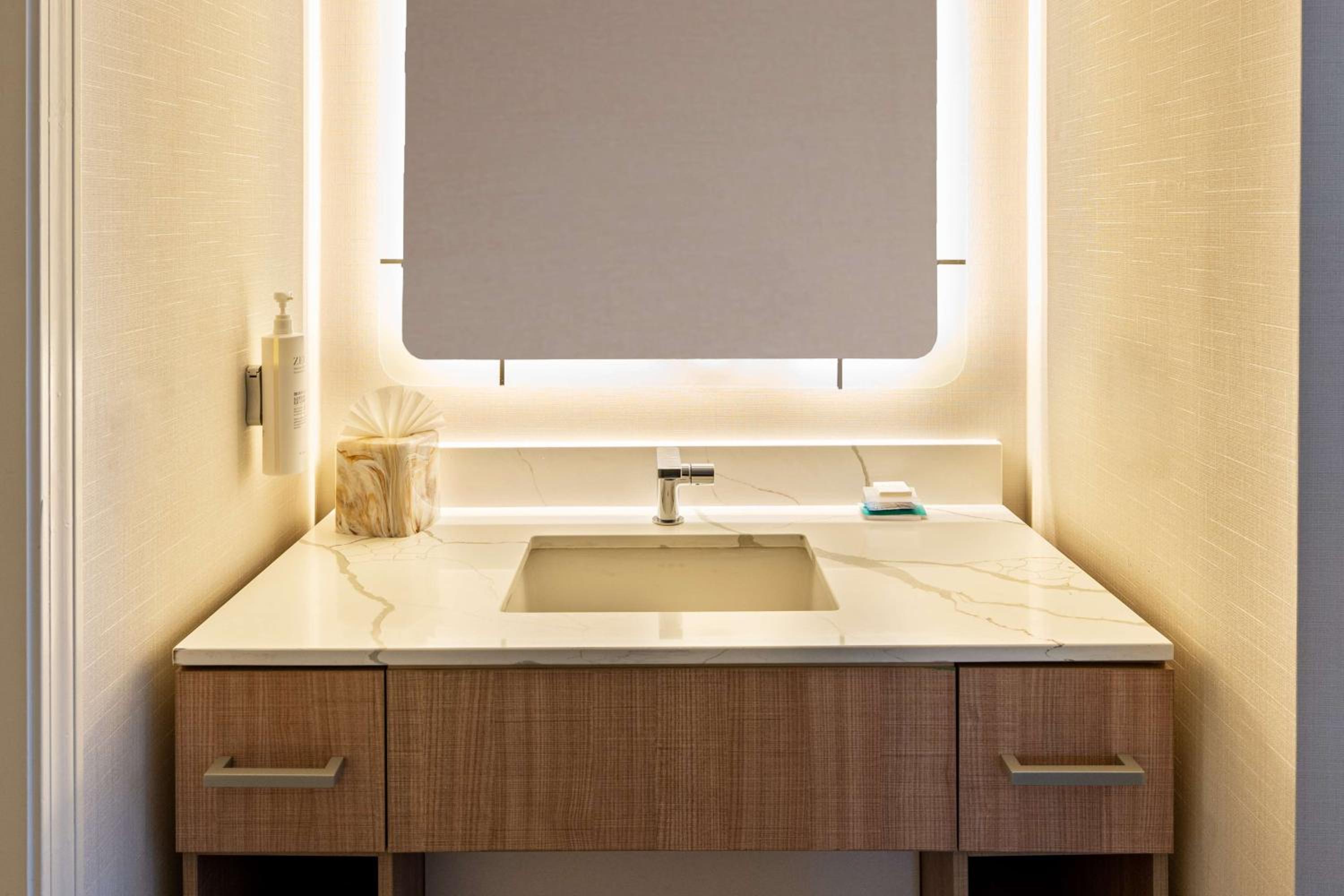 King Studio Suite - Photo 5