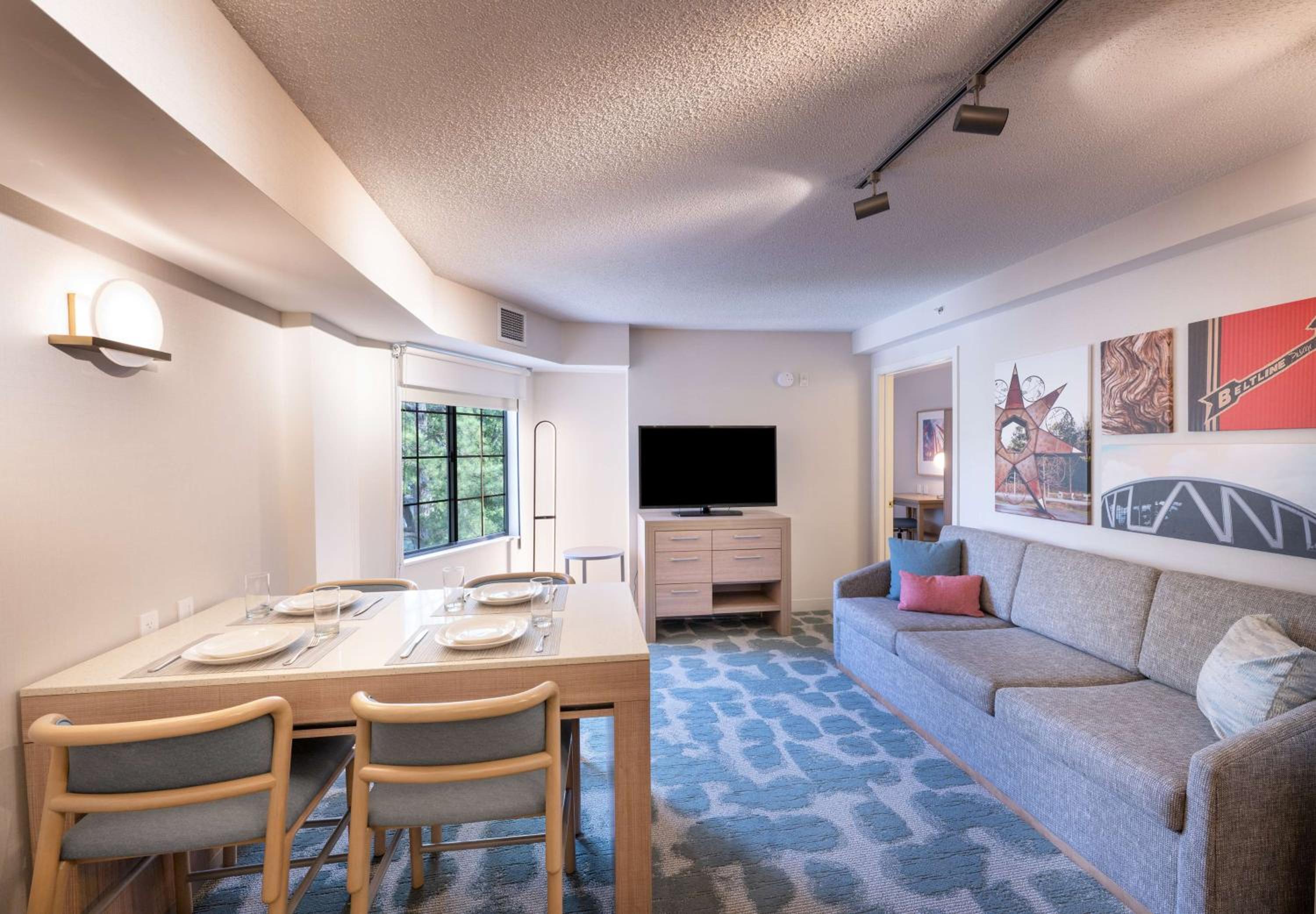 Two-Bedroom Suite - Photo 1