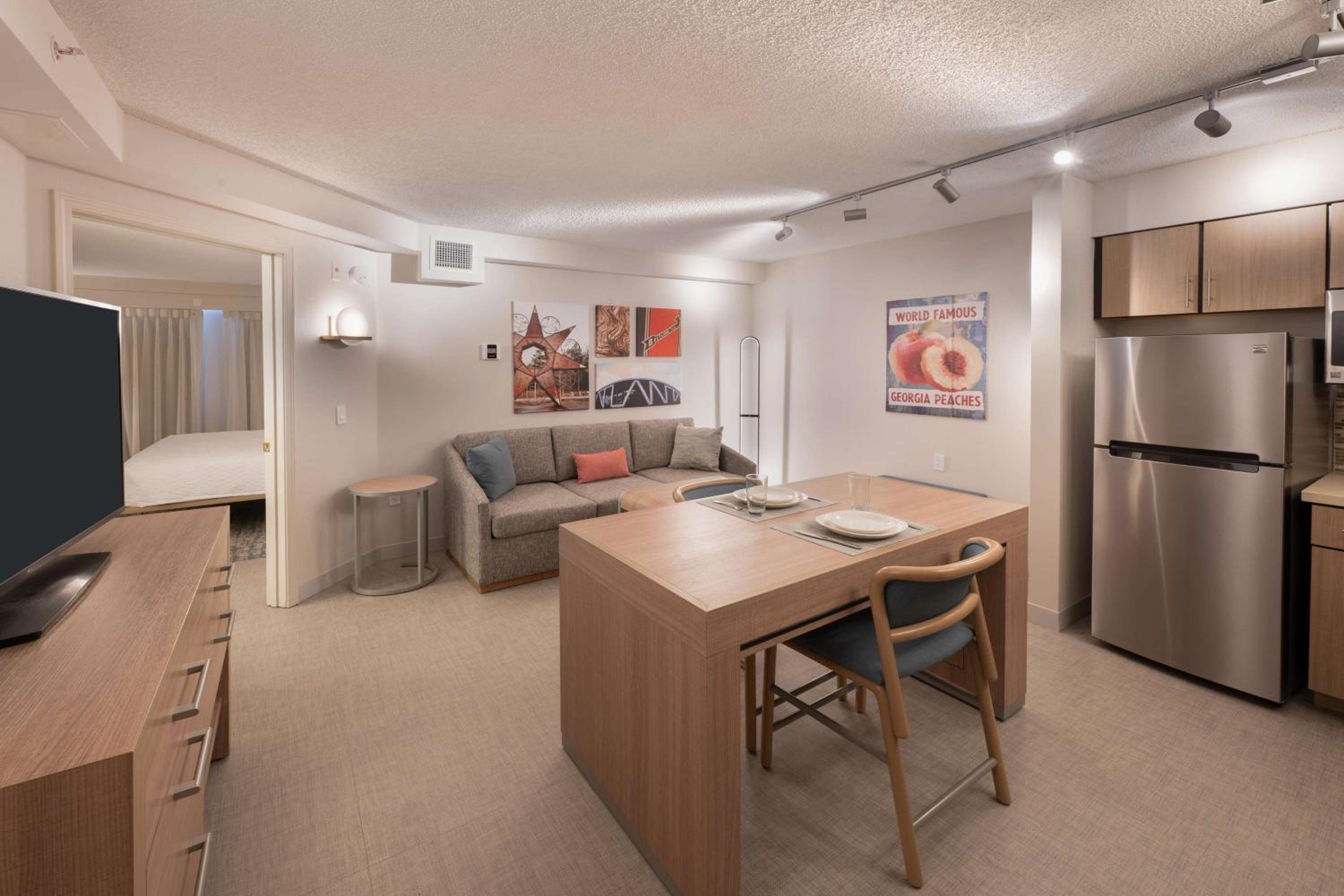 One-Bedroom King Suite - Photo 2