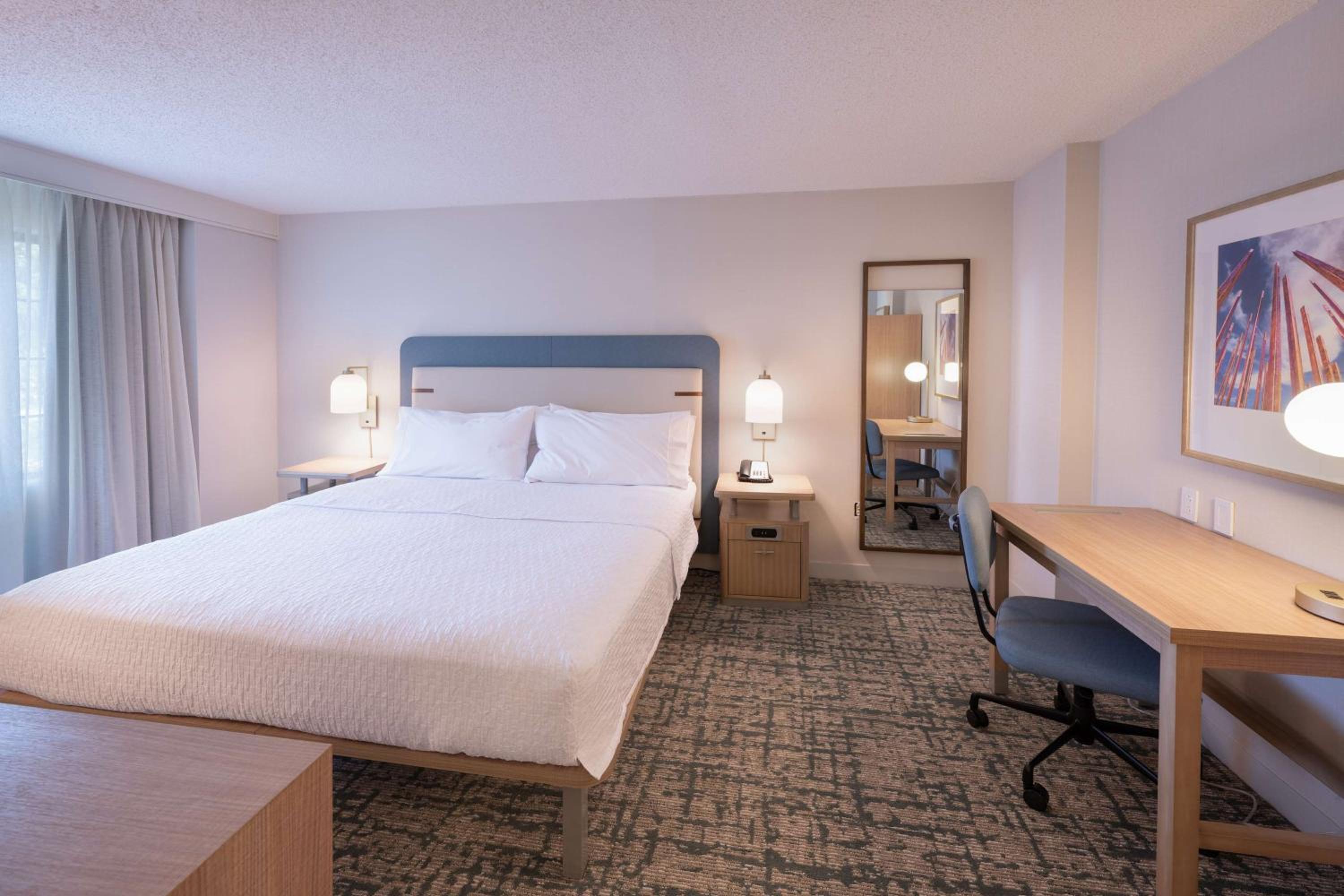 Two-Bedroom Suite - Photo 2
