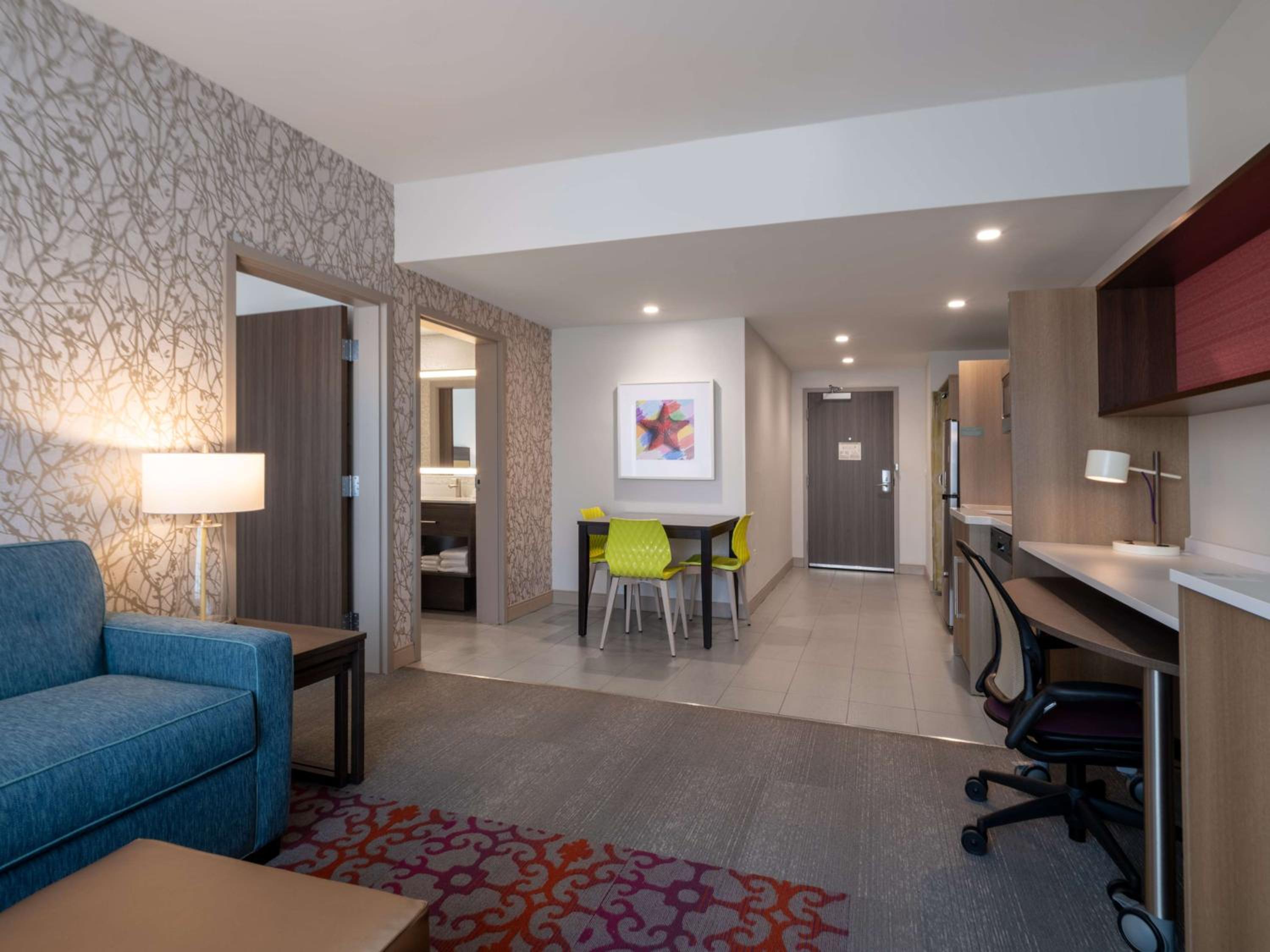One-Bedroom King Suite - Photo 8