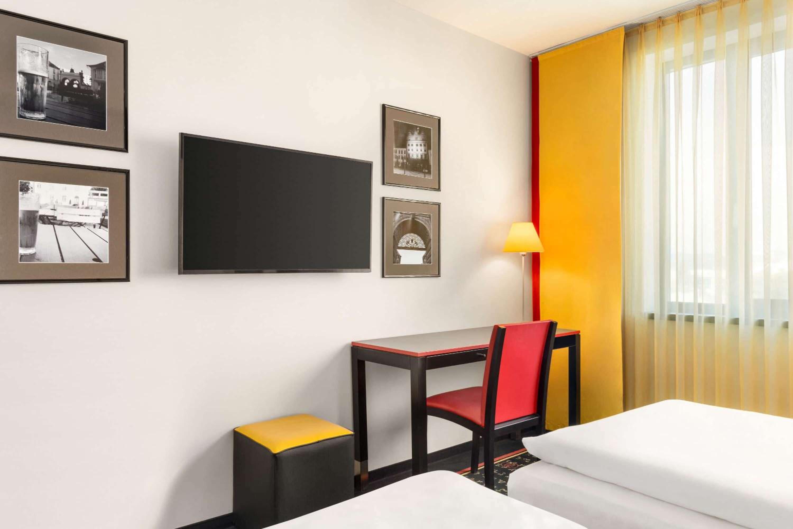 Executive Twin Room - Photo 4