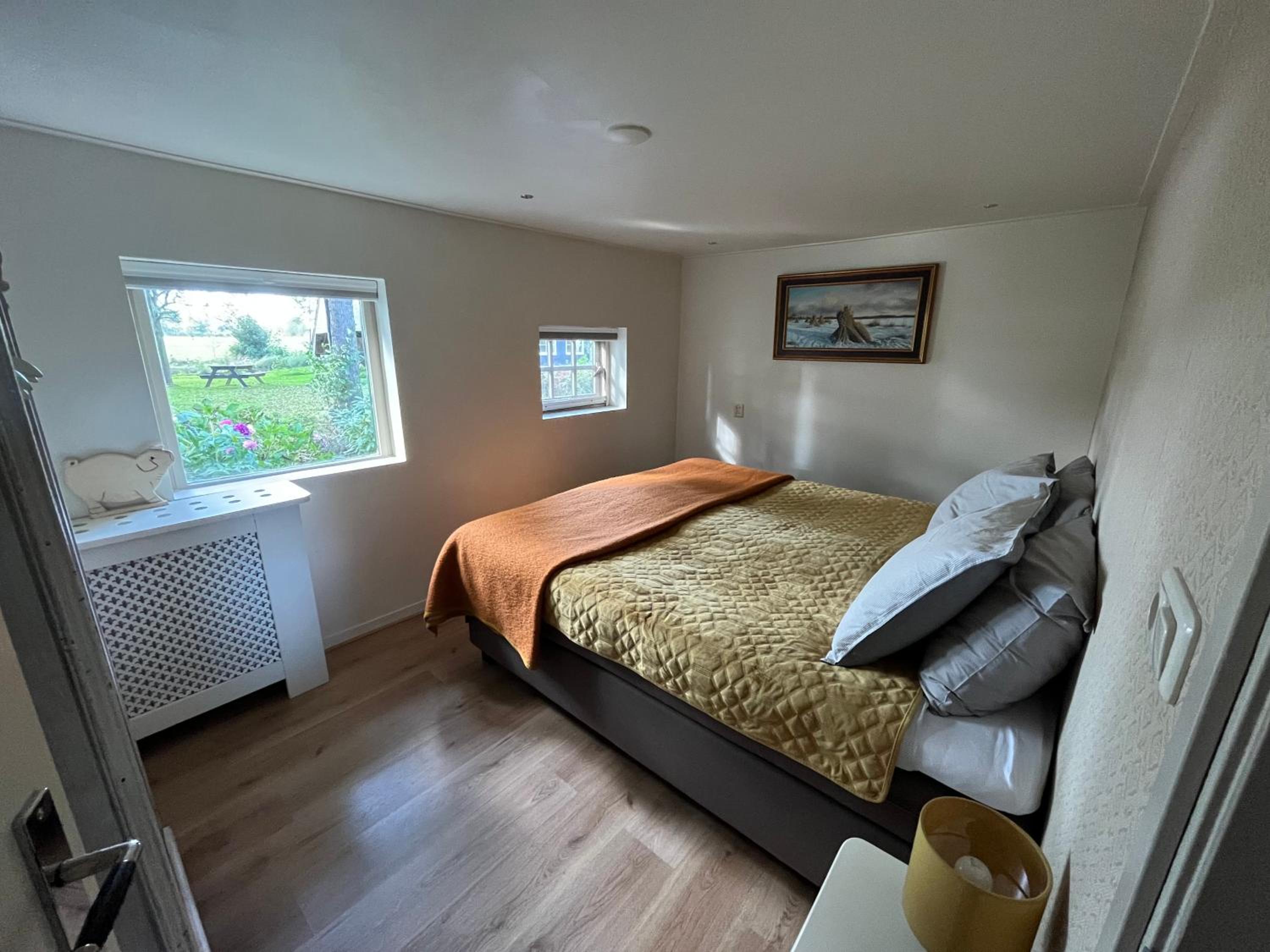 One-Bedroom House photo 1