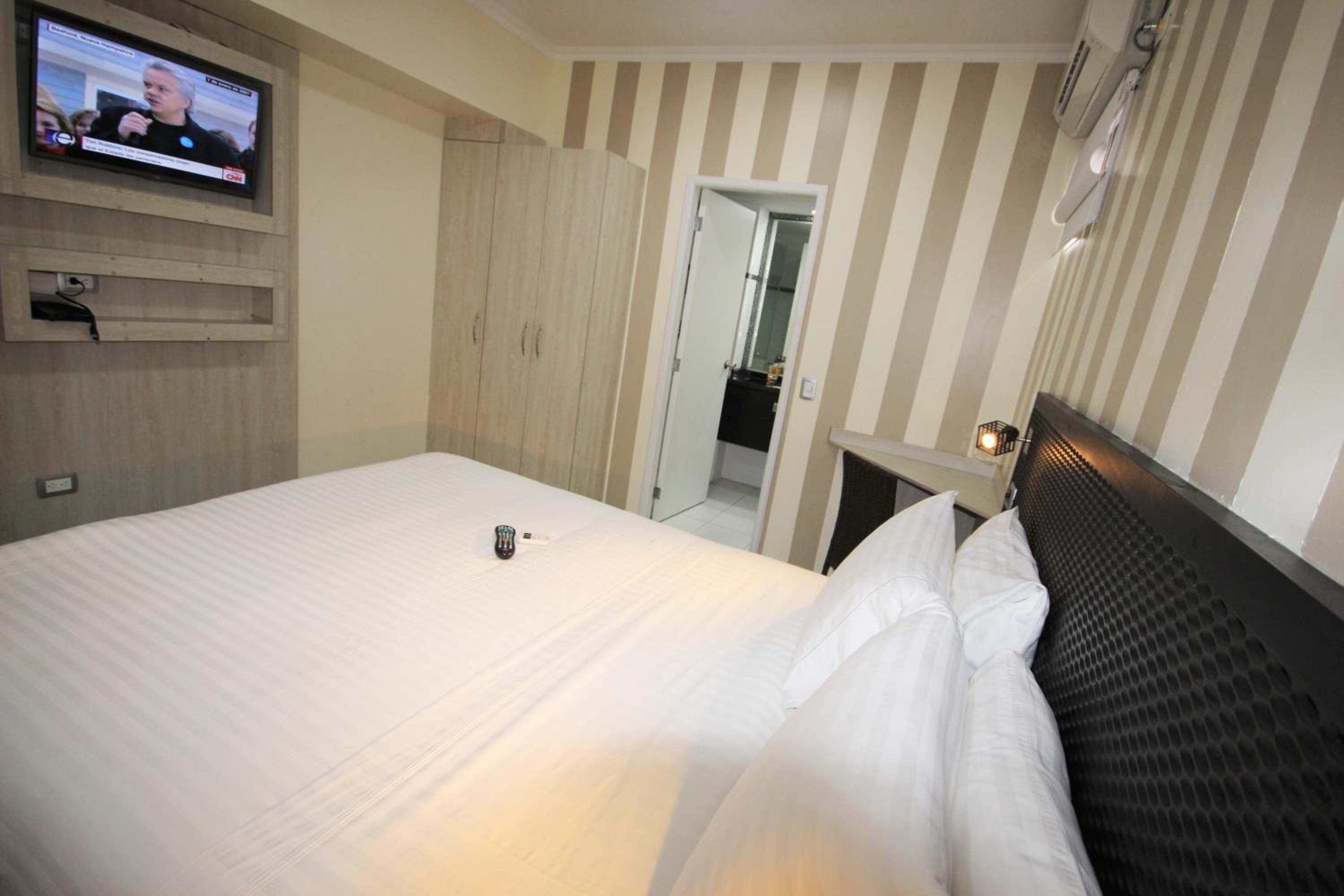 Deluxe Double Room photo 3