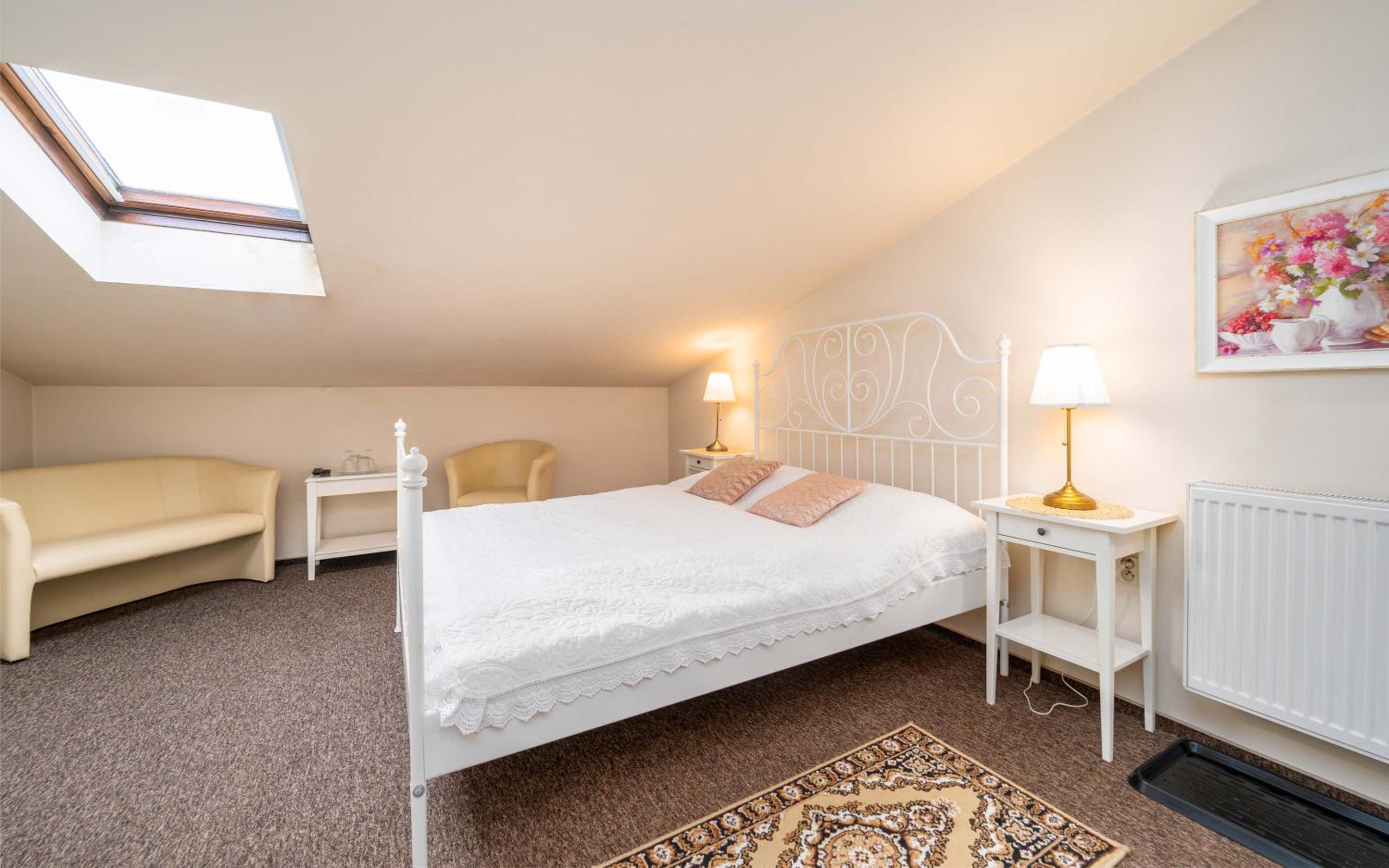 Double or Twin Room - Photo 16
