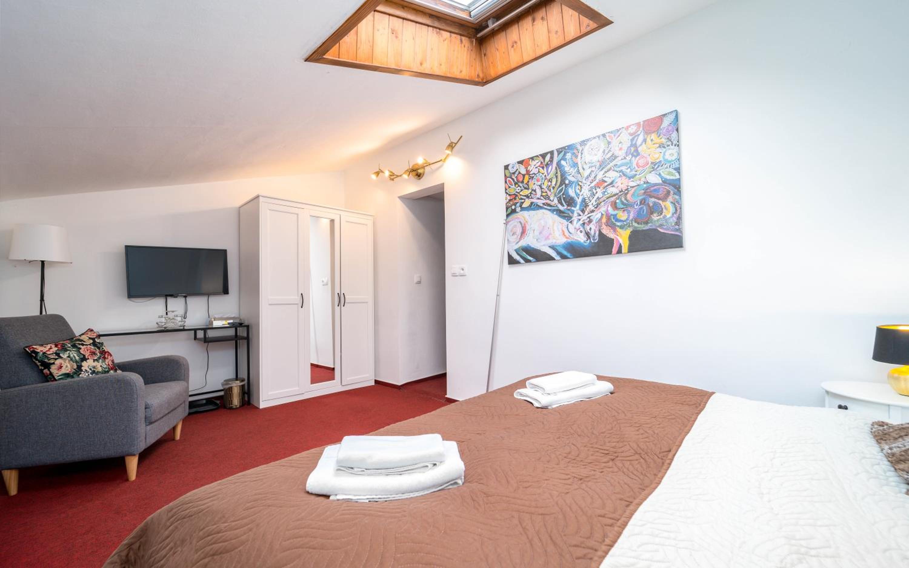 Double or Twin Room - Photo 10