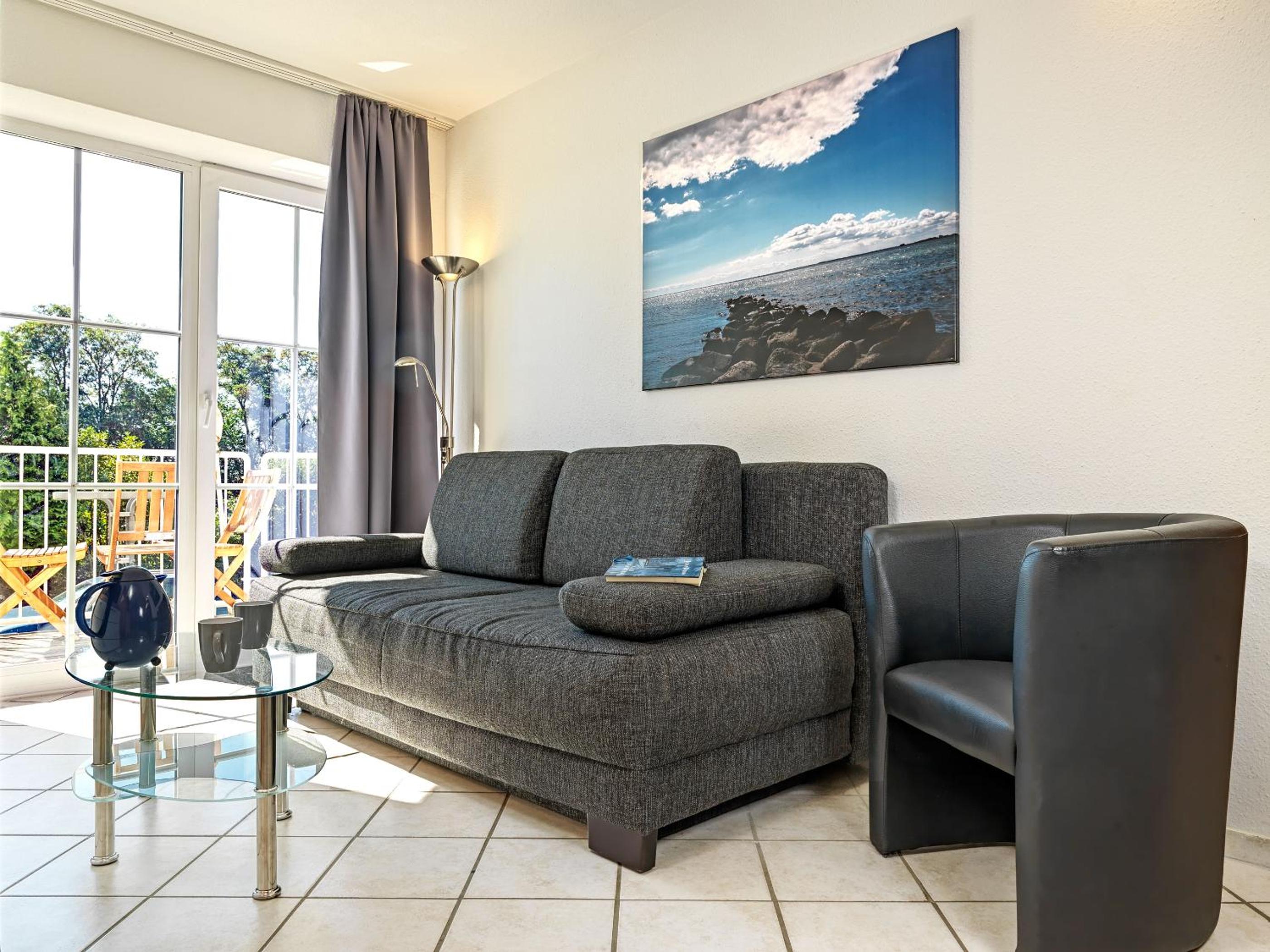 Apartment with Balcony photo 1