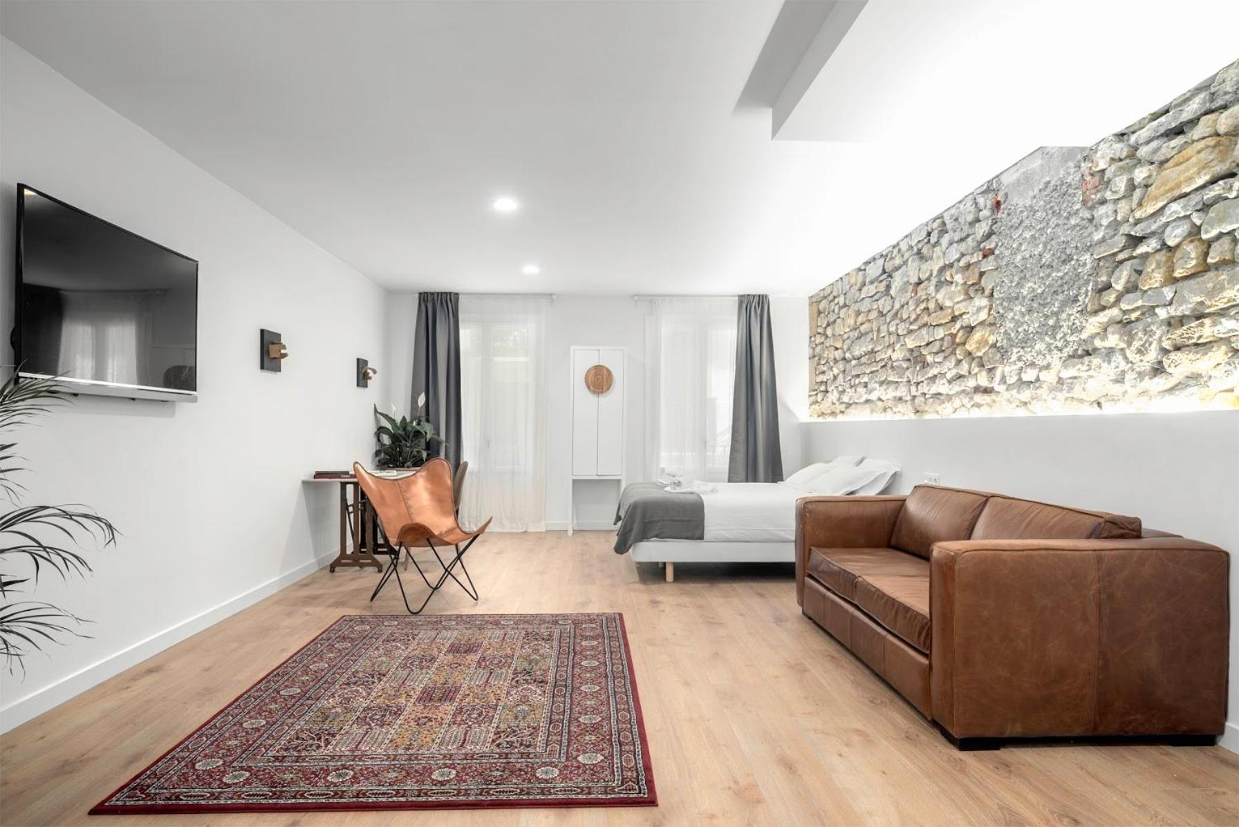 Habitación Doble Deluxe (2 Adultos + 1 Niño)