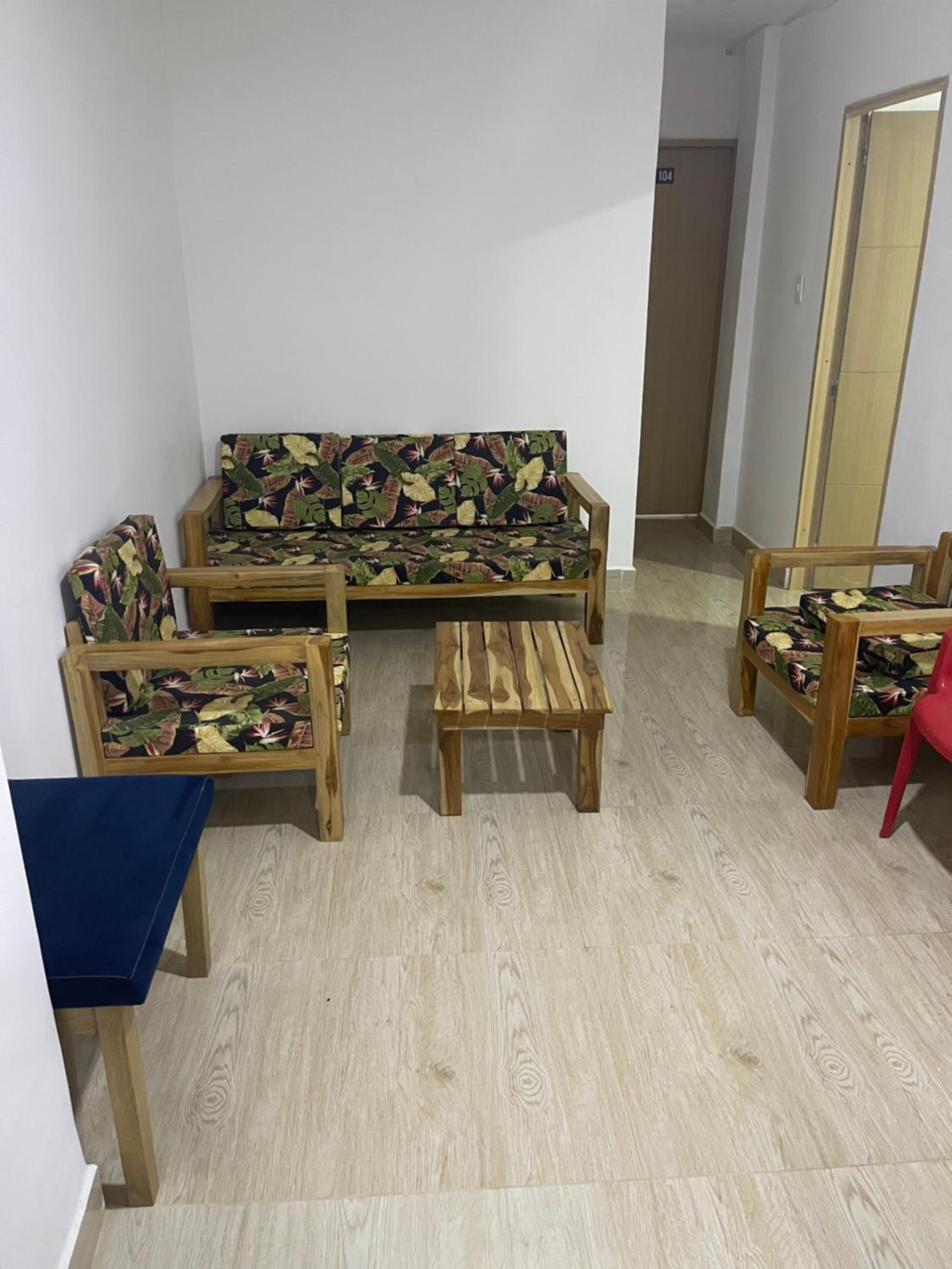 Apartment photo 2