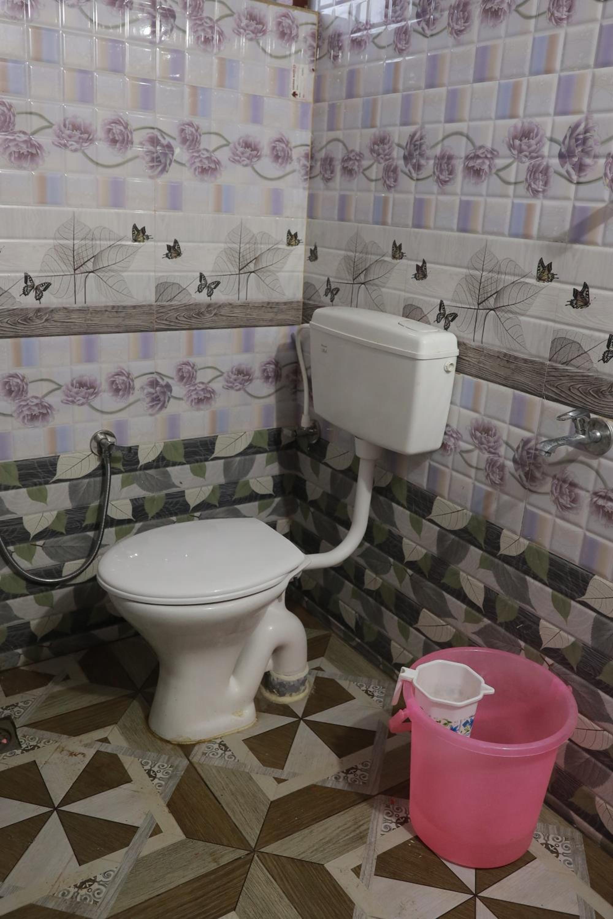Double or Twin Room - Photo 5