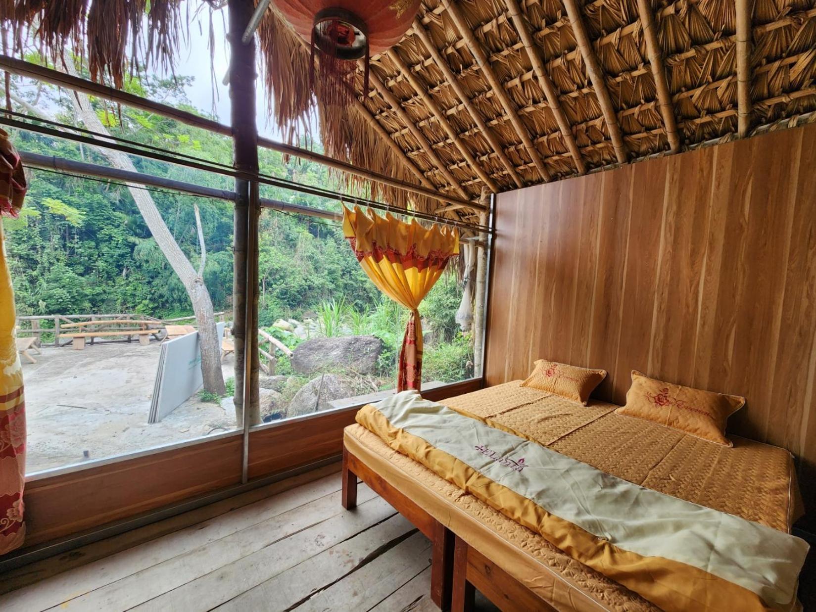 Bungalow With Garden View photo 2