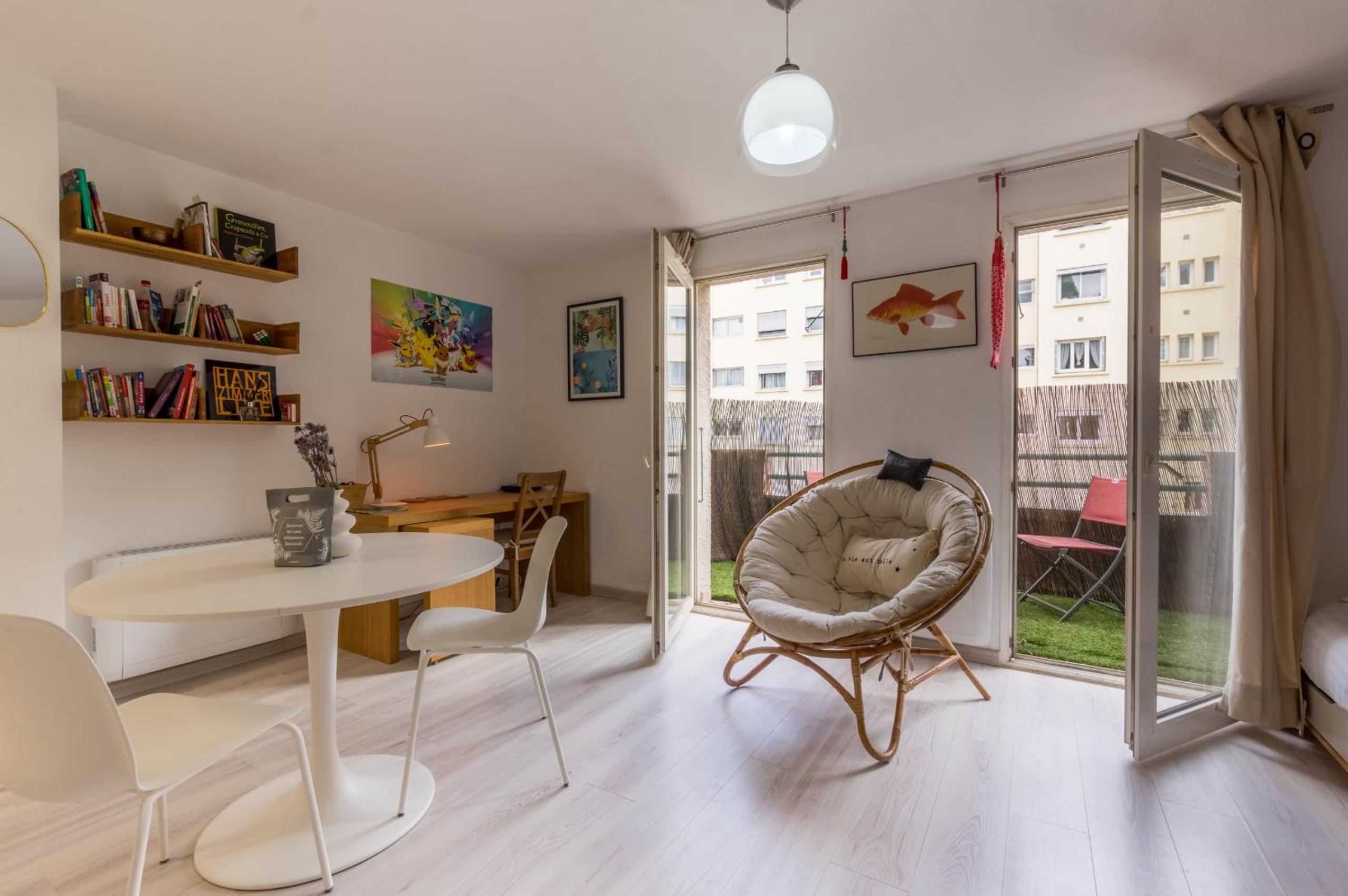 Apartment with Balcony