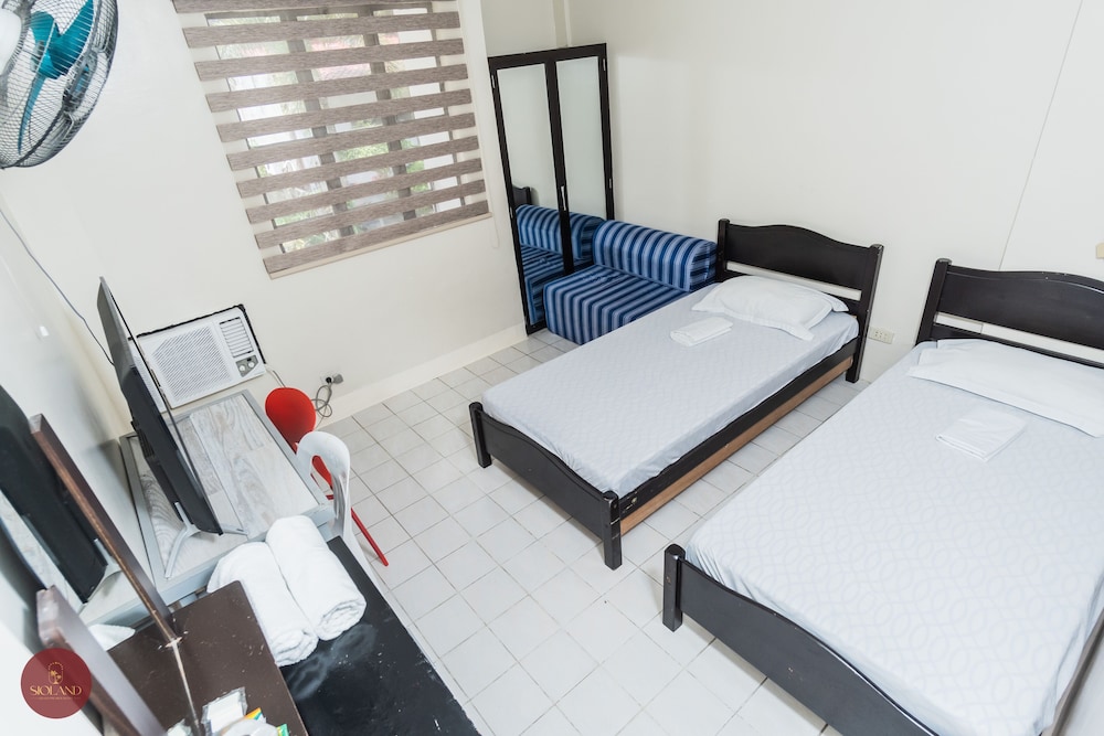 Deluxe Double or Twin Room photo 3