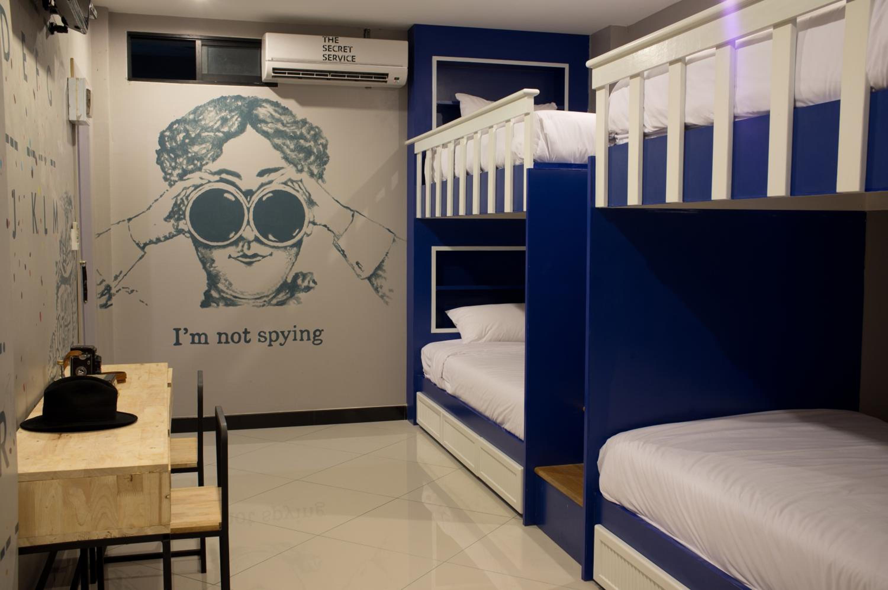 Quadruple Room with Private Bathroom photo 3