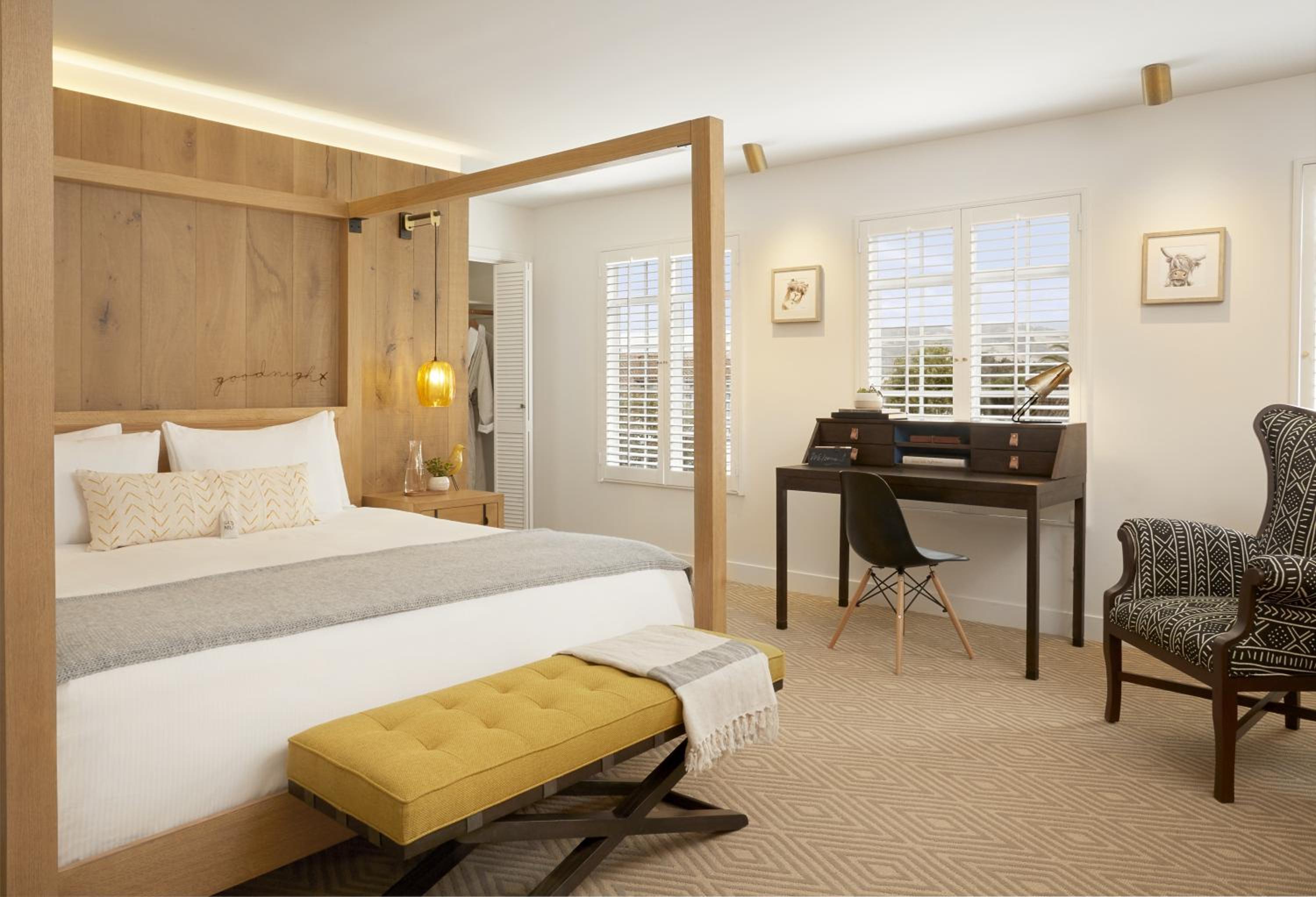 Deluxe King Room - Photo 6