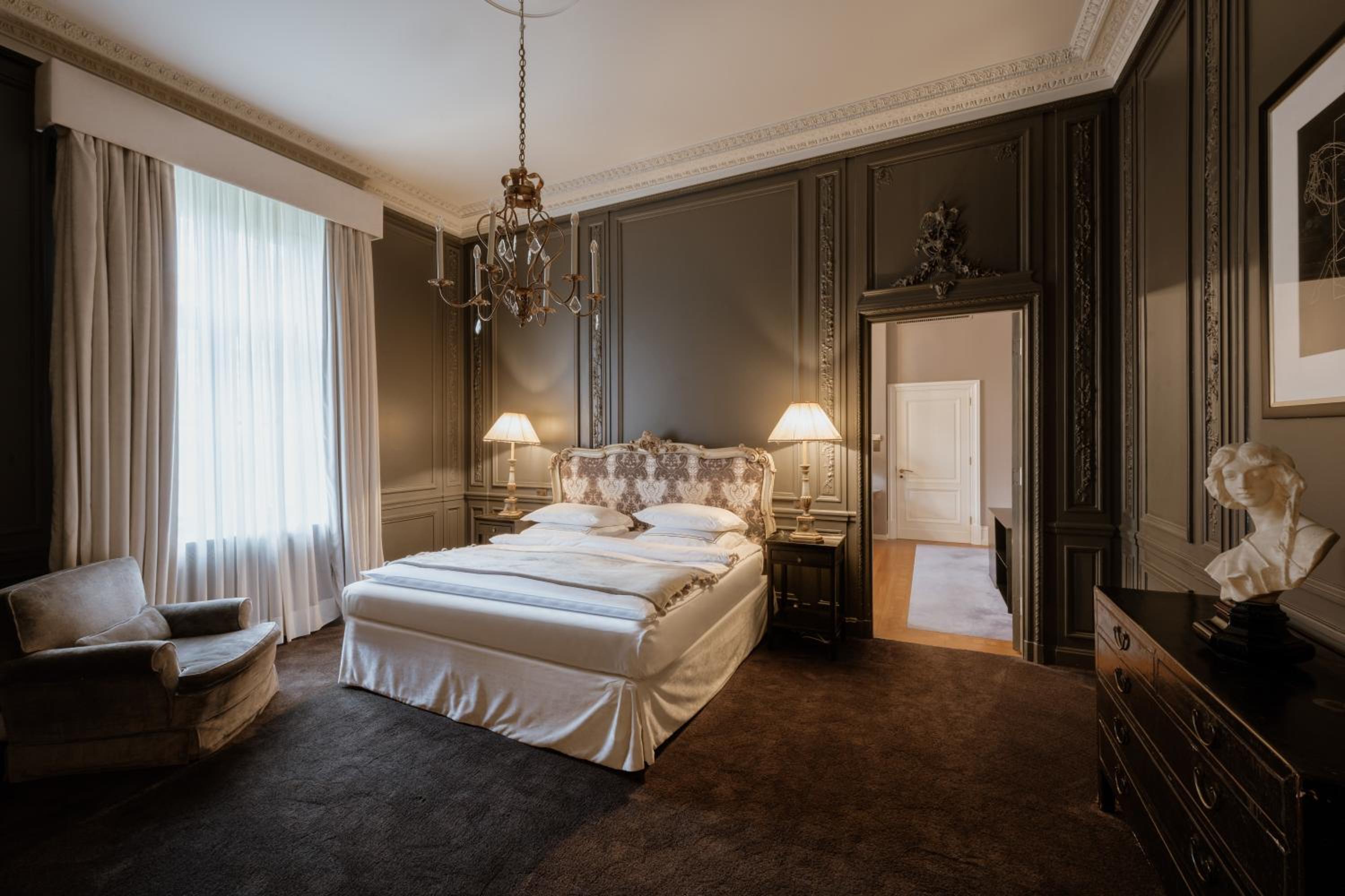 Executive Suite photo 2