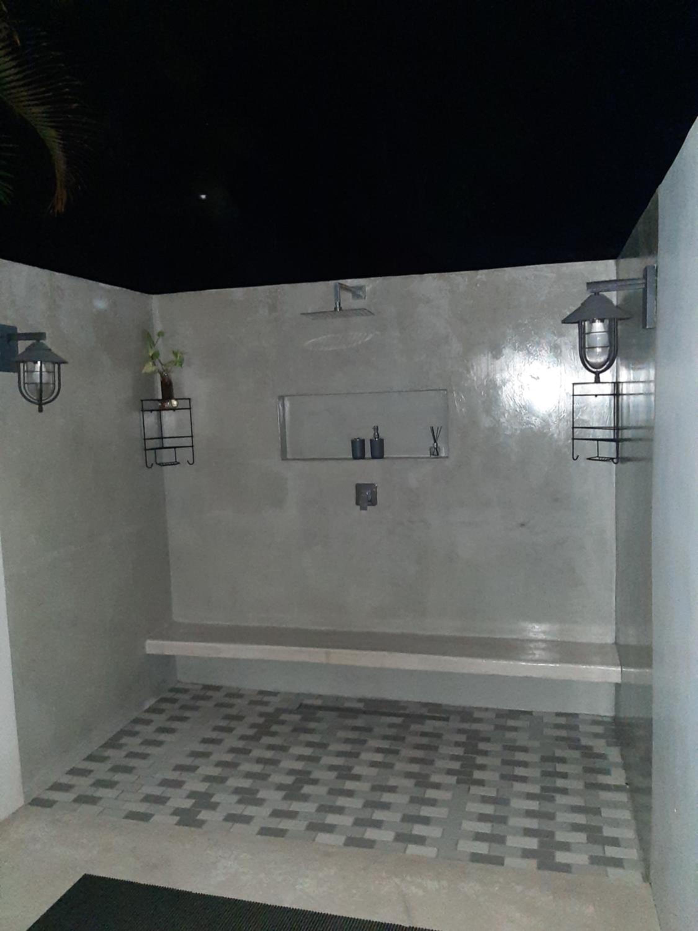 Queen Room with Pool View photo 2