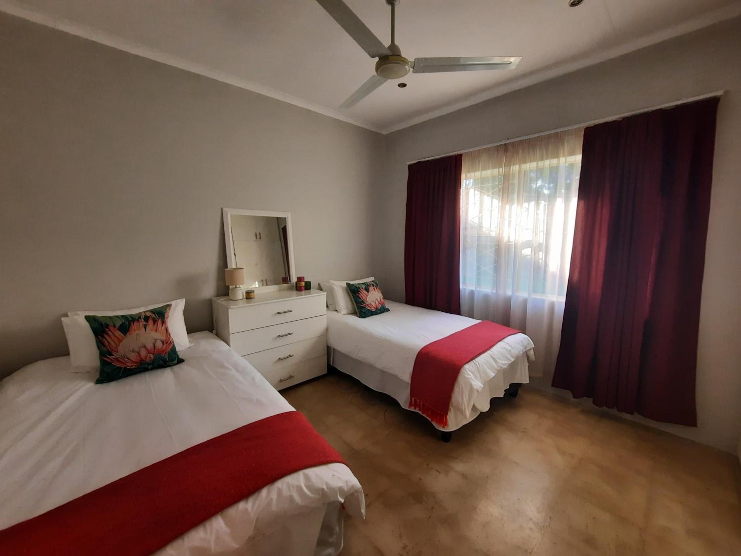 Twin Room with Garden View photo 3