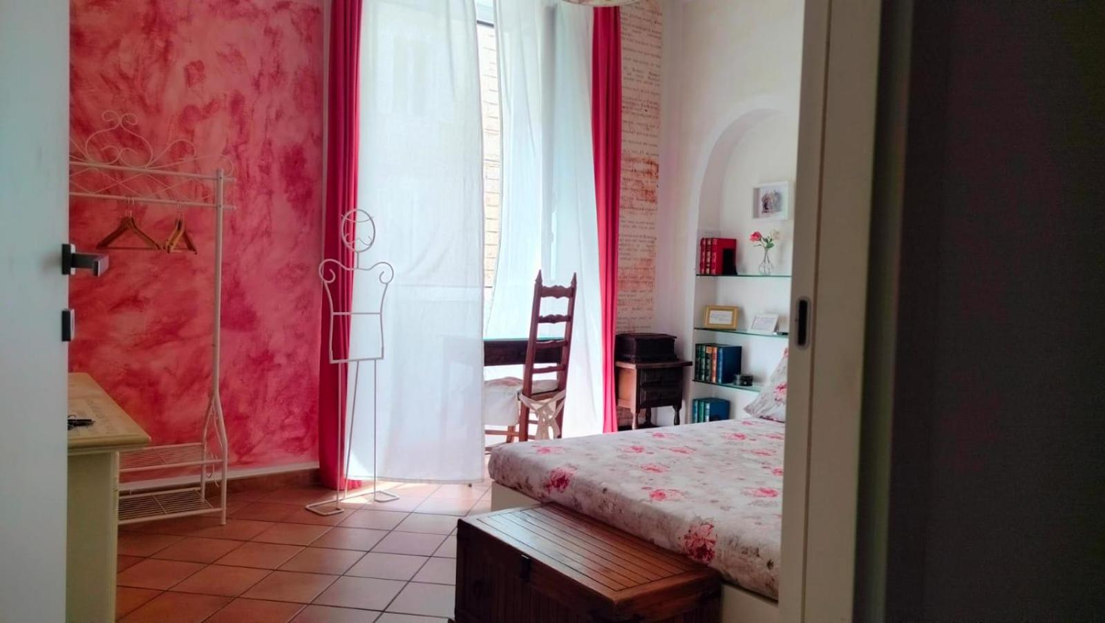 Large Double Room photo 2