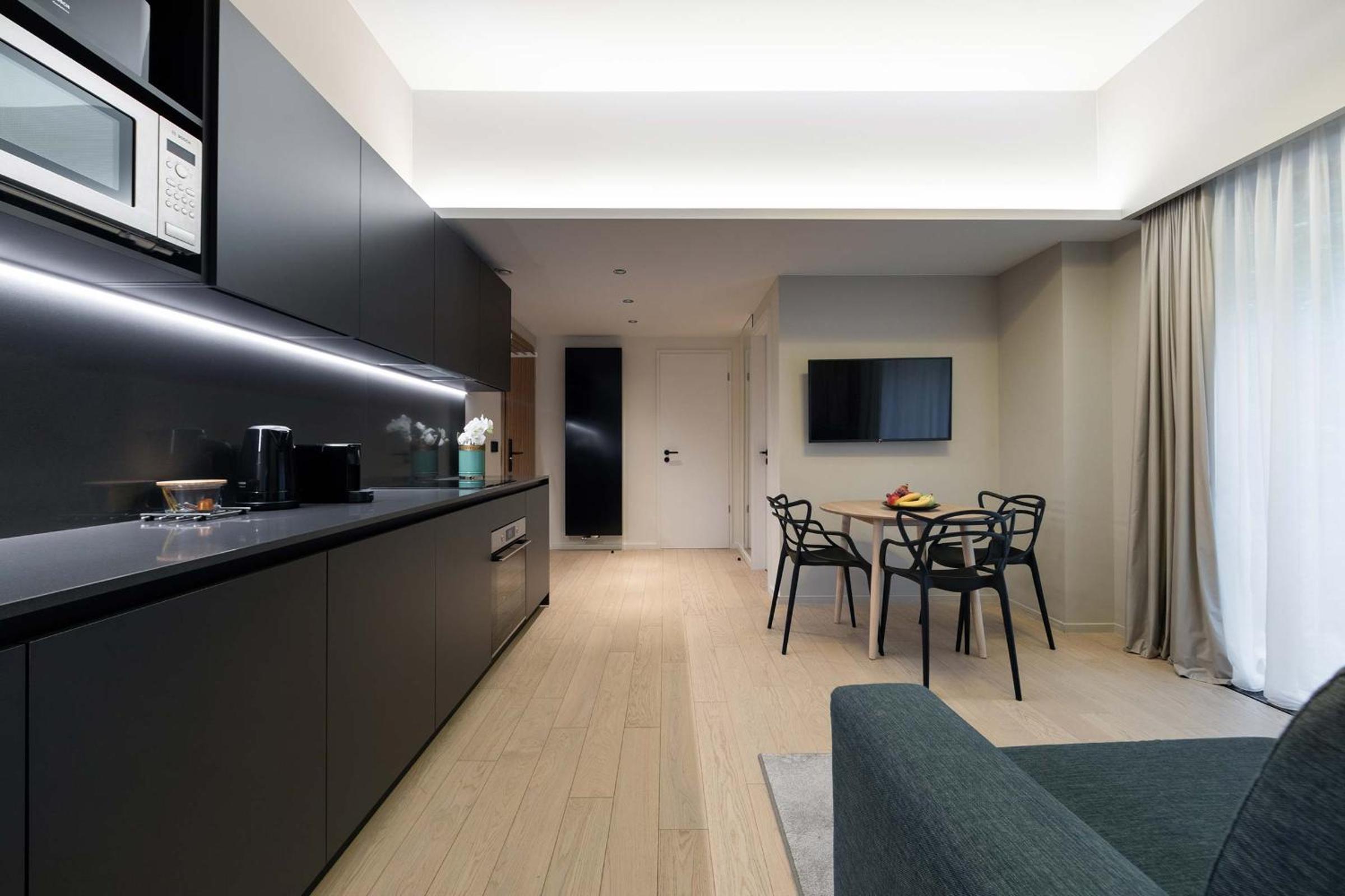 One-Bedroom Apartment - Photo 15